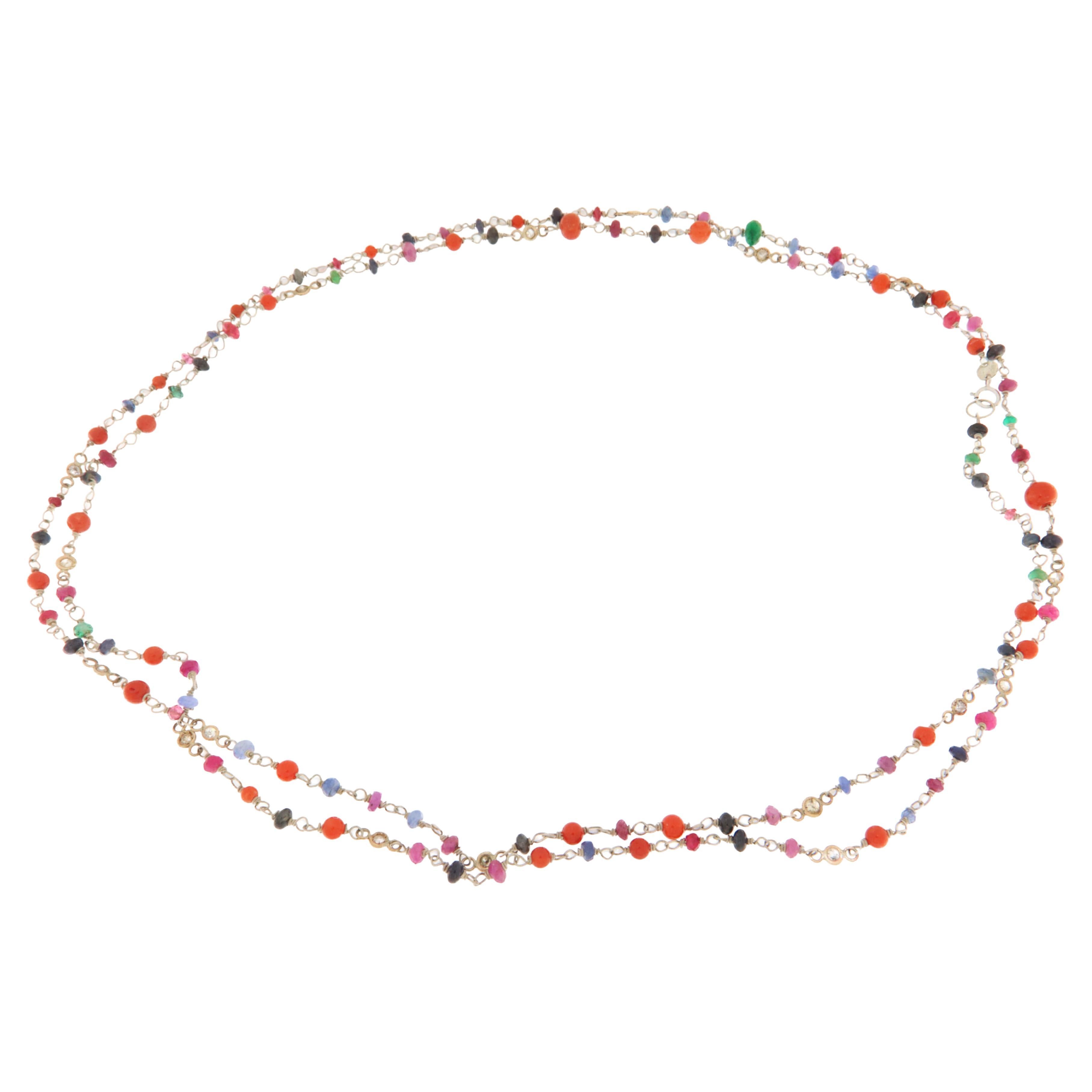 Choker-Halskette aus 9 Karat Weißgold mit Koralle, Saphiren, Smaragden, Rubinen und Diamanten
