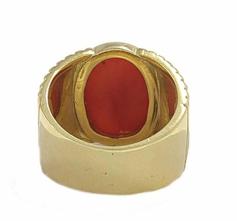 Coral Signet Ring In Good Condition In Marcianise, Marcianise (CE)