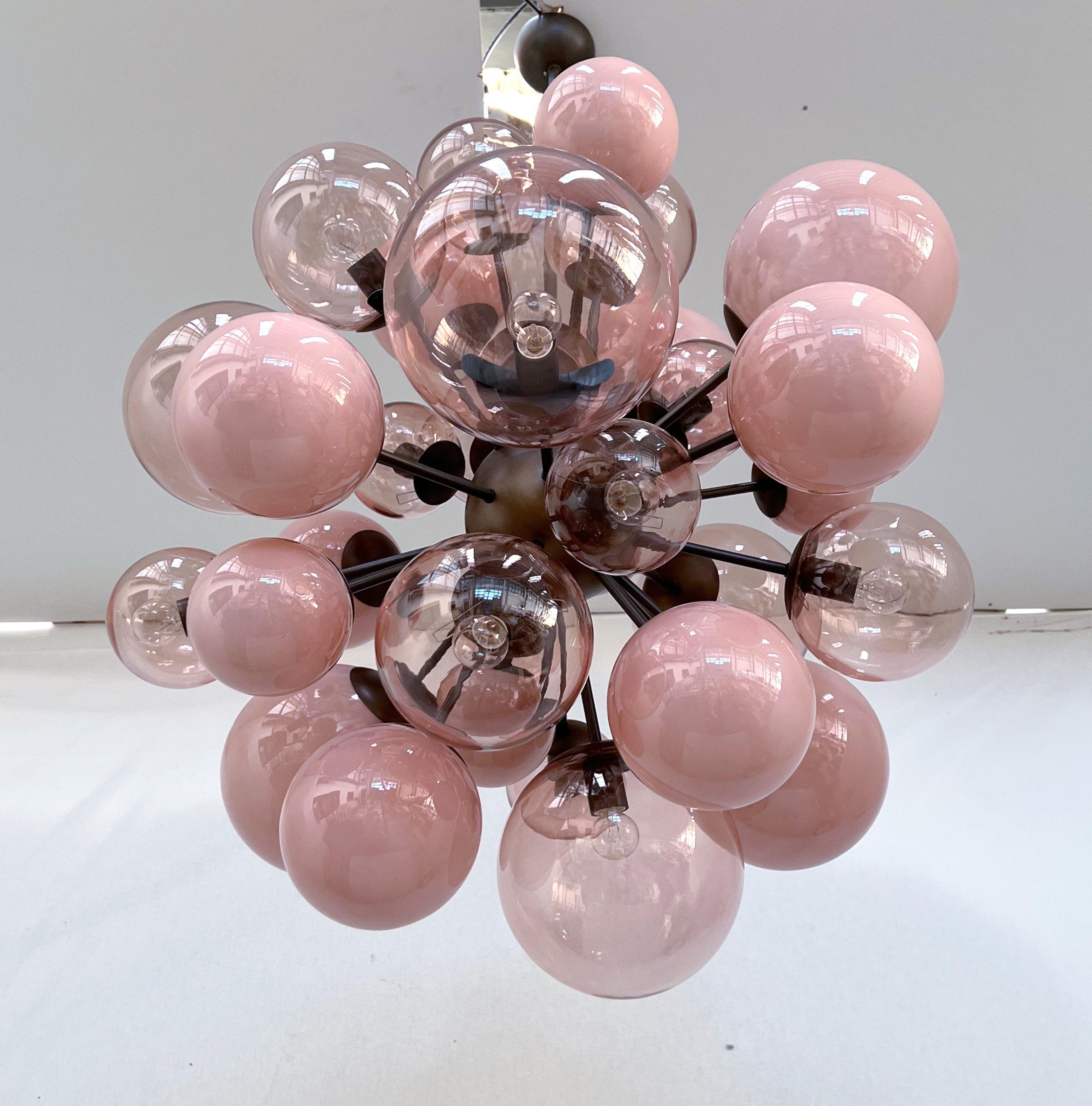 XXIe siècle et contemporain Lustre Spoutnik en corail de Fabio Ltd en vente