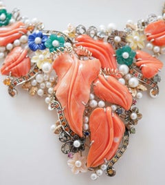 Corallo, Pietre, Agata, Perle, Diamanti, Zaffiri, Collana in oro e argento