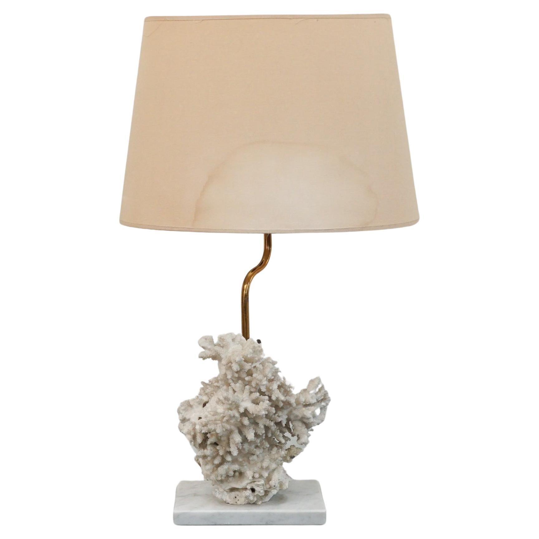 Lampe de table corail