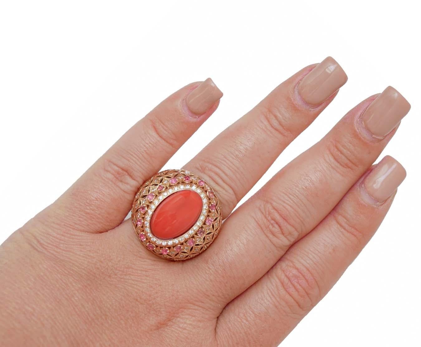 Coral, Tourmaline, Diamonds, 14 Karat Rose Gold Ring. In Good Condition In Marcianise, Marcianise (CE)