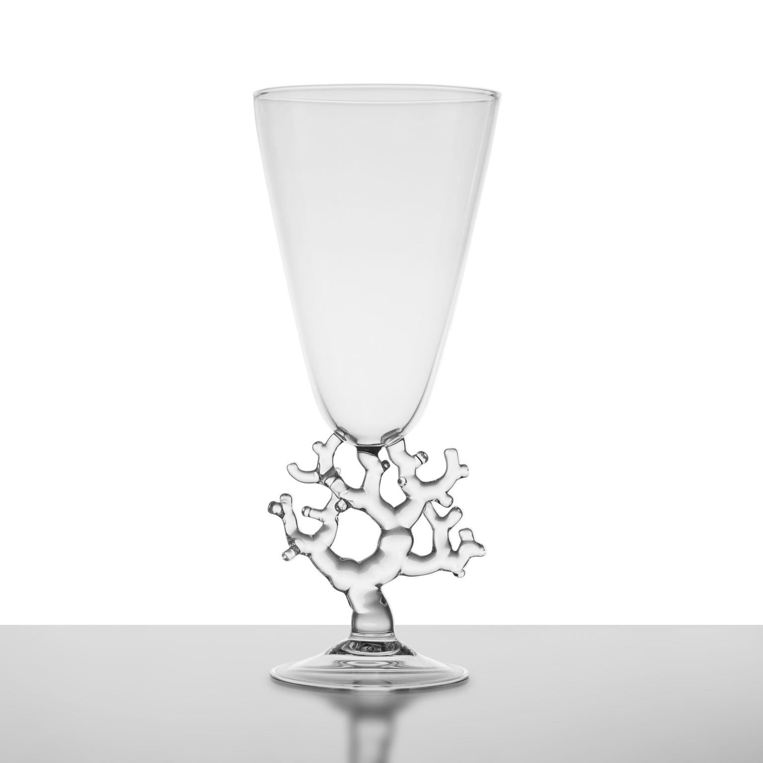 'Coral Vase'
A Hand-Blown Glass Vase by Simone Crestani

Coral Vase is one of the pieces from the Coral Collection.

