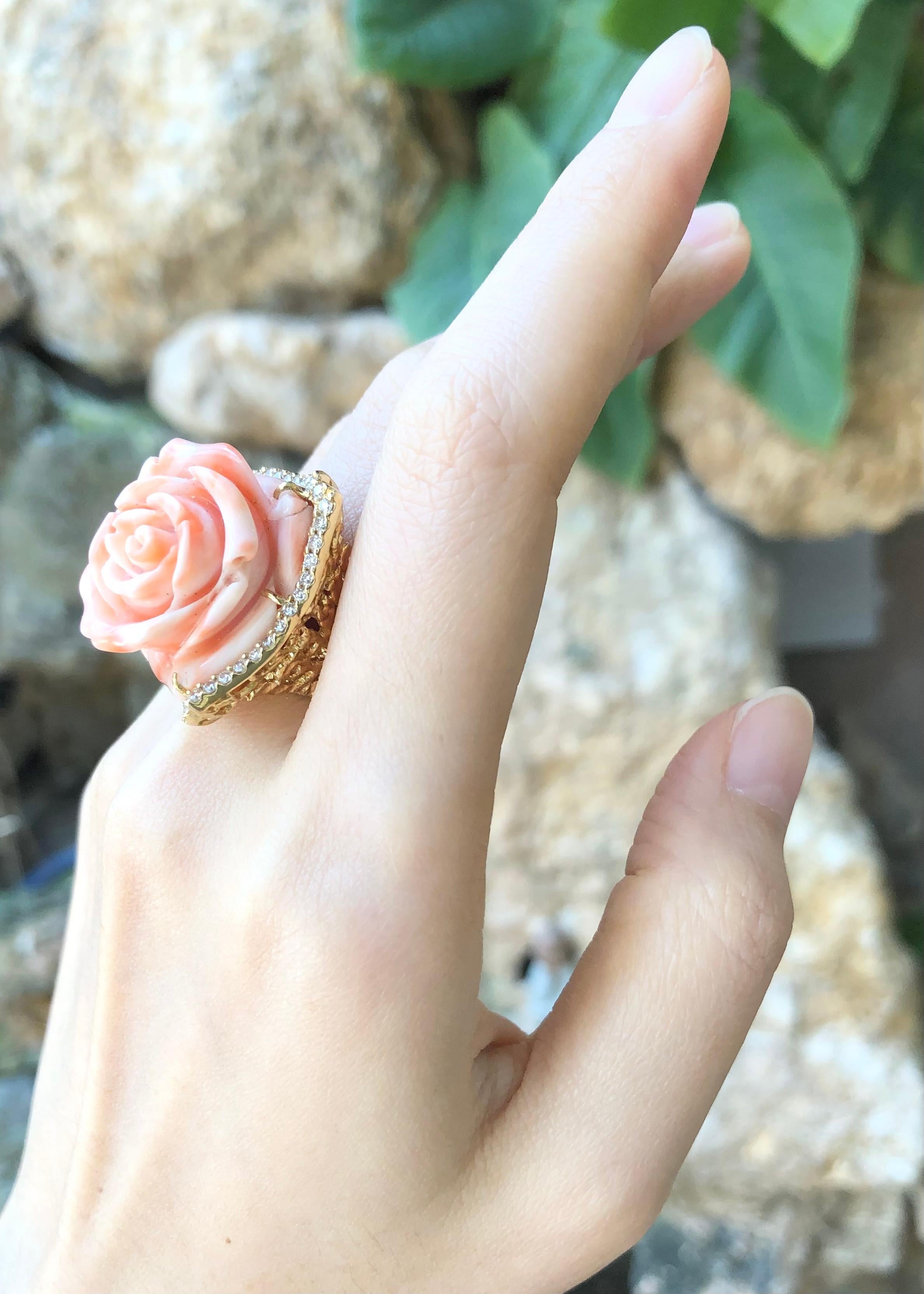 Women's Coral with Brown Diamond Flower Ring set in 18 Karat Gold Settings For Sale