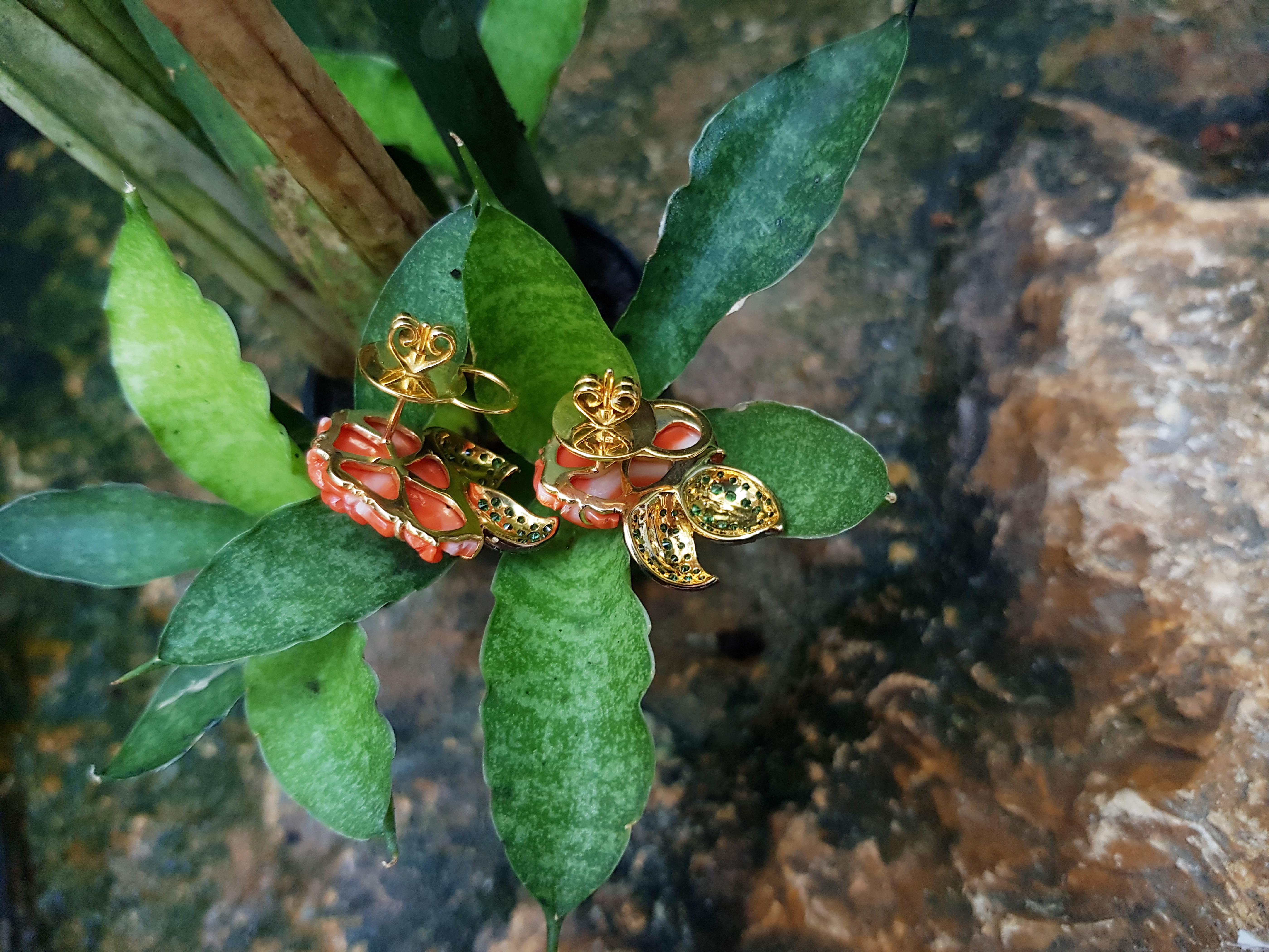 Coral with Tsavorite and Diamond Flower Earrings Set in 18 Karat Gold Settings In New Condition In Bangkok, TH