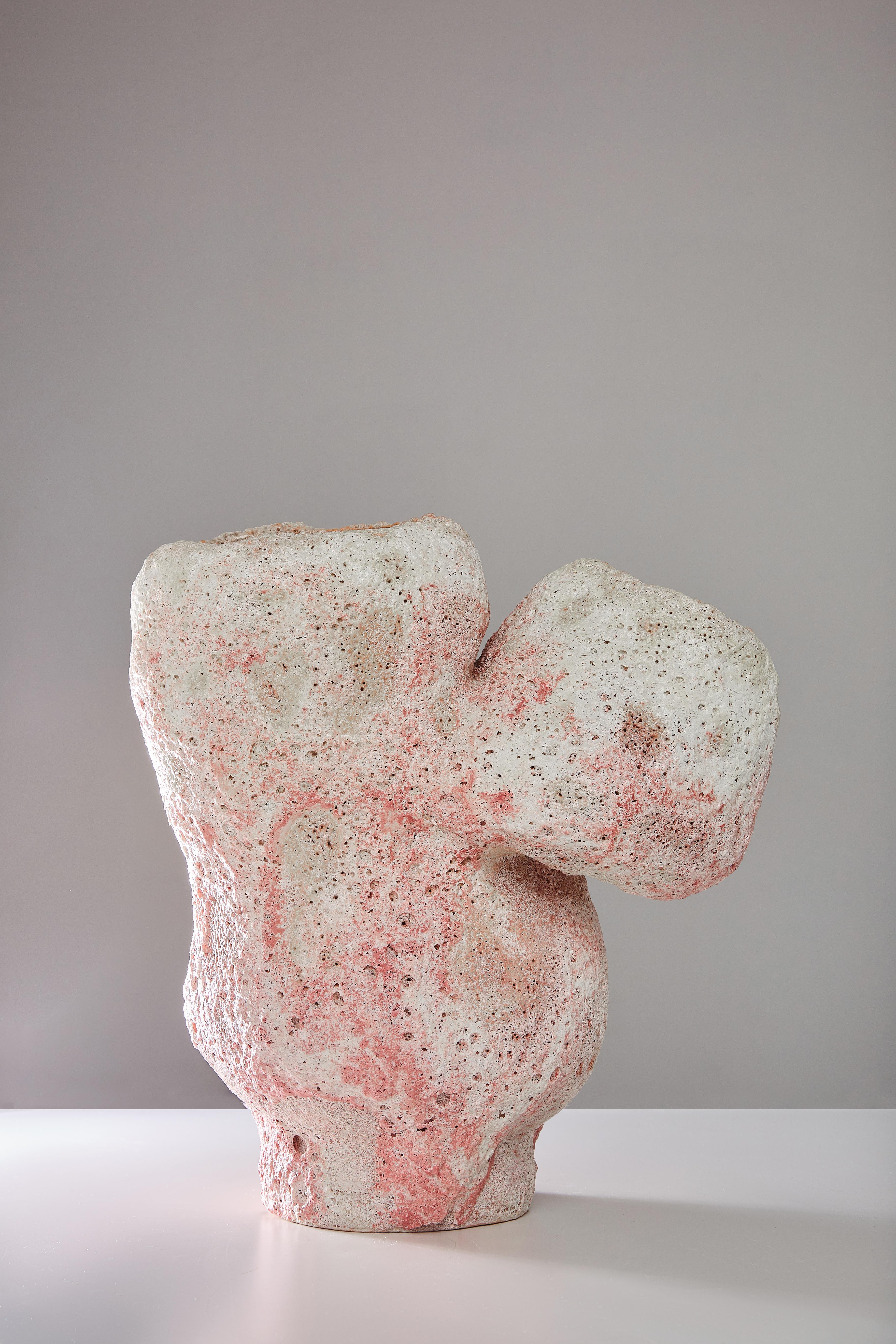 Postmoderno Vaso Coral Y Atlantis Collection di Angeliki Stamatakou in vendita