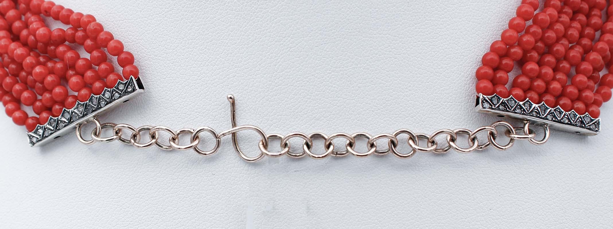 Choker-Halskette aus Koralle, 9 Karat Roségold und Silber (Retro) im Angebot
