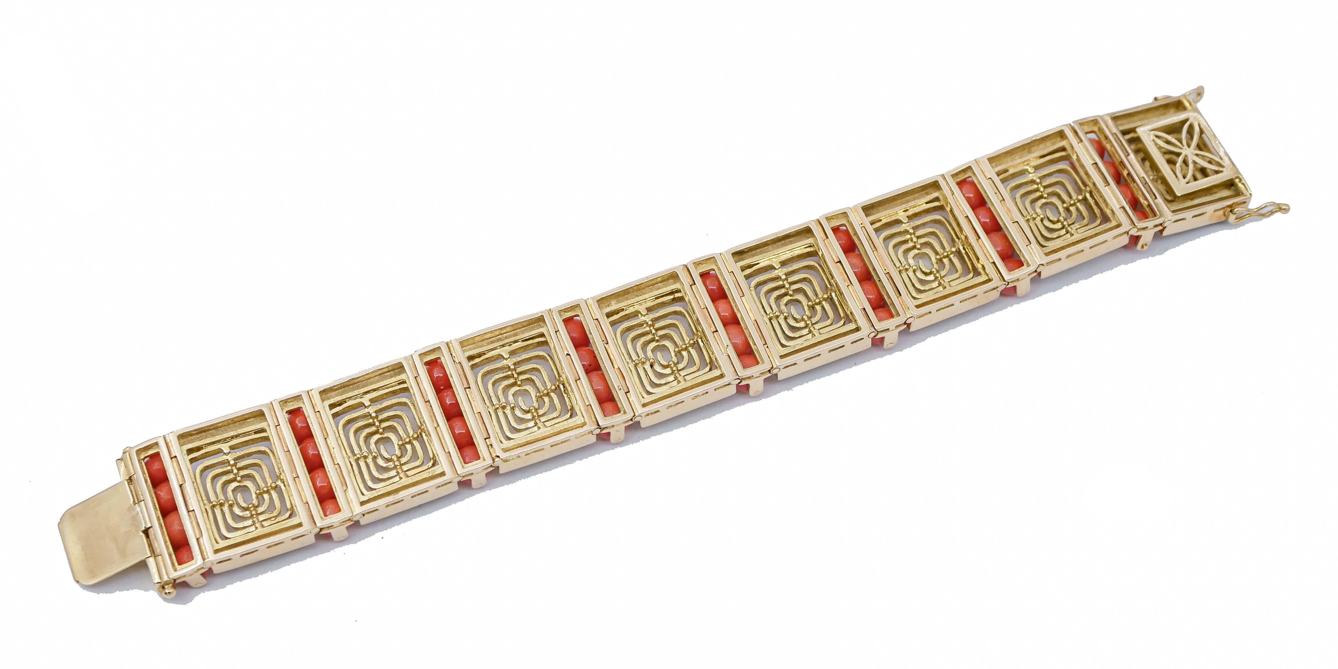 Retro Coral, Enamel, 18 Karat Yellow Gold Retrò Bracelet For Sale
