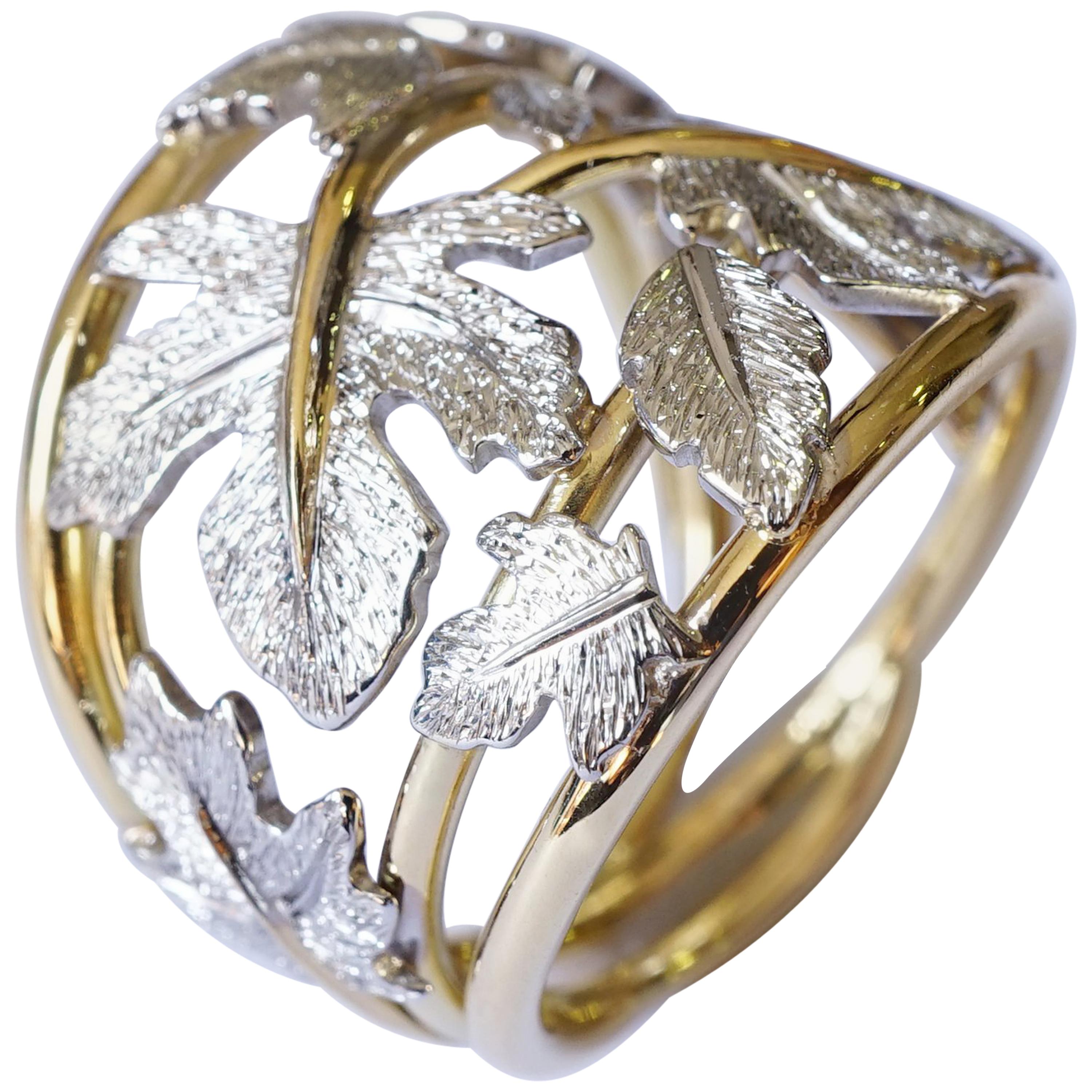 Yellow And White Gold bicolor 18k with Hand Engraved Fig Leaves Botanical Ring For Sale