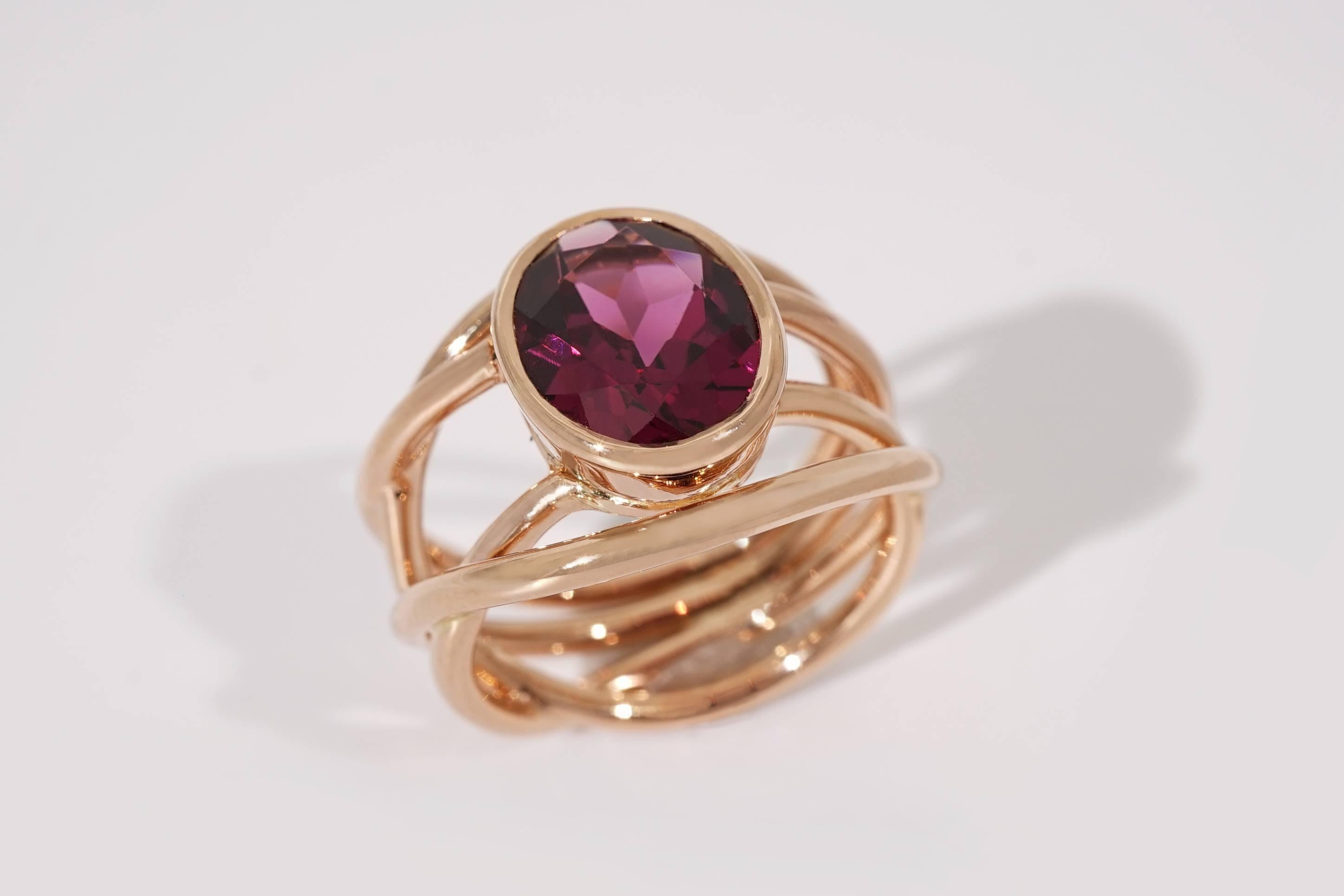 Pink Gold 18k Cord Rhodolite Garnet Pinky Band Ring In New Condition For Sale In Antwerp, BE