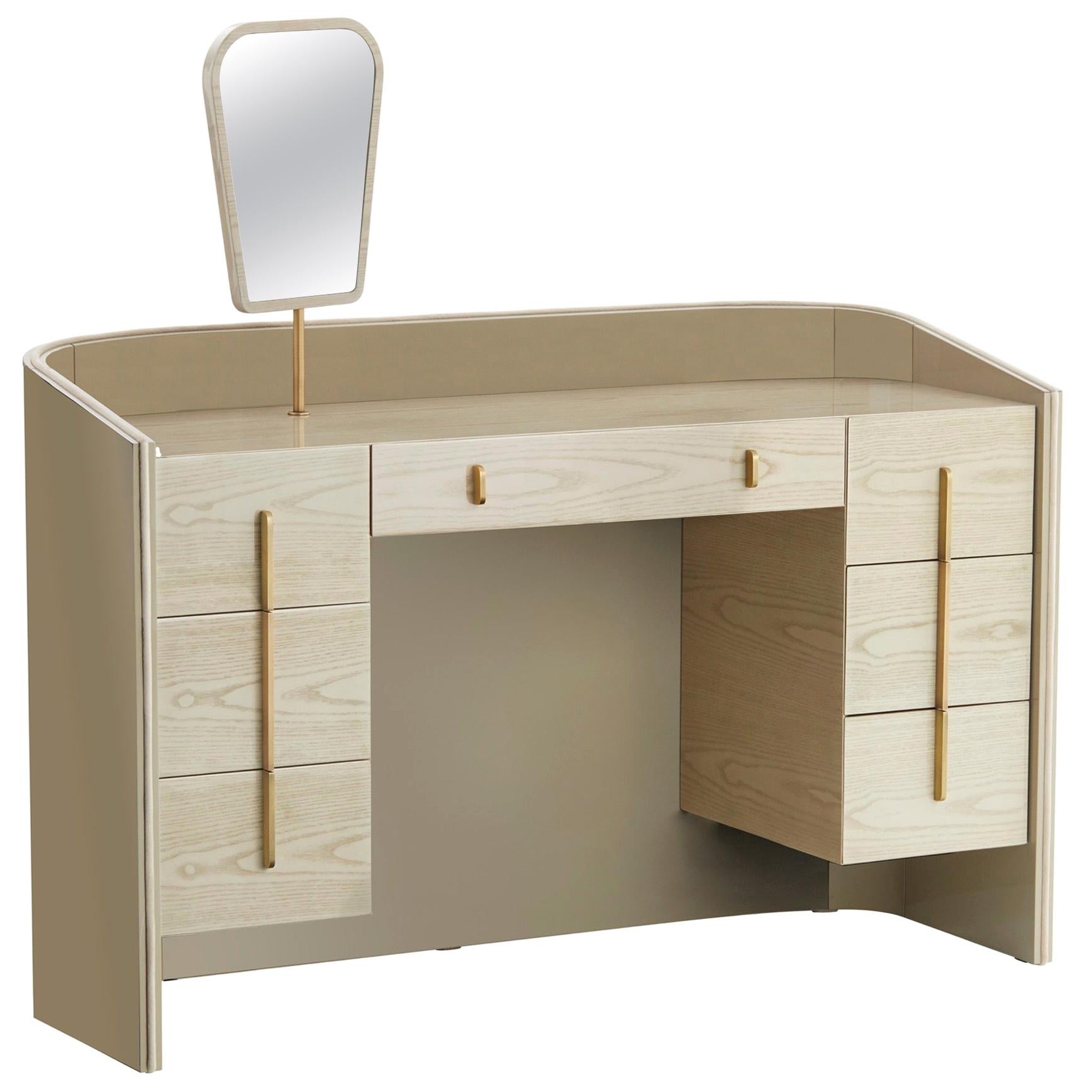 CORALINA dressing table with Ash Avelana Drawers and Antique Brass Handles