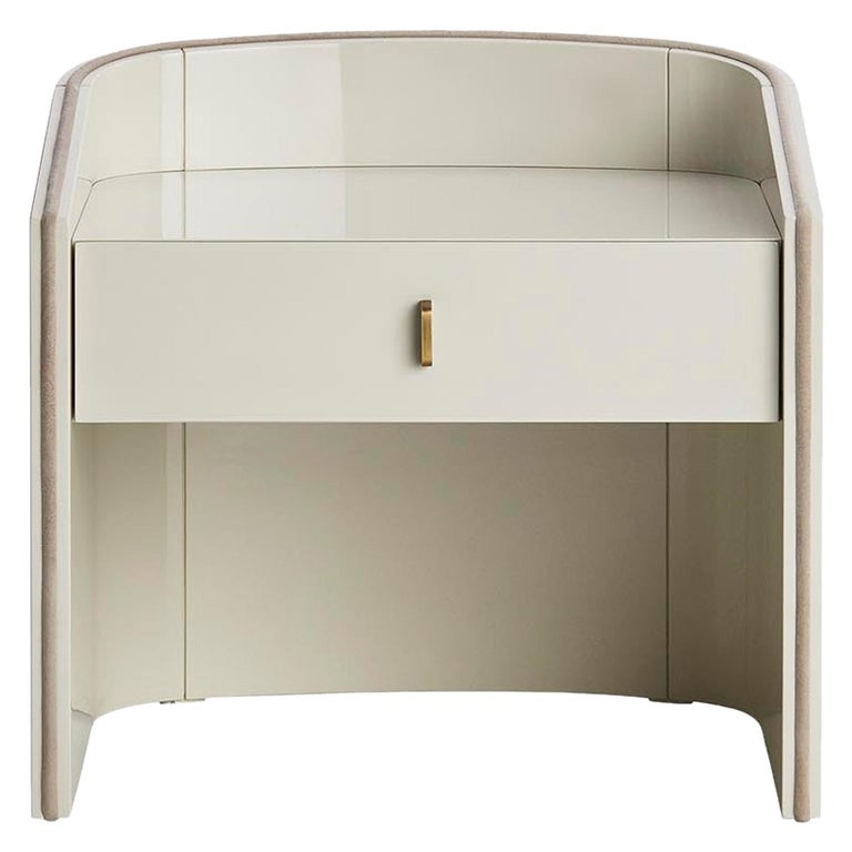 Coralina II Nightstand Glossy Lacquered and Antique Brass Handle For Sale