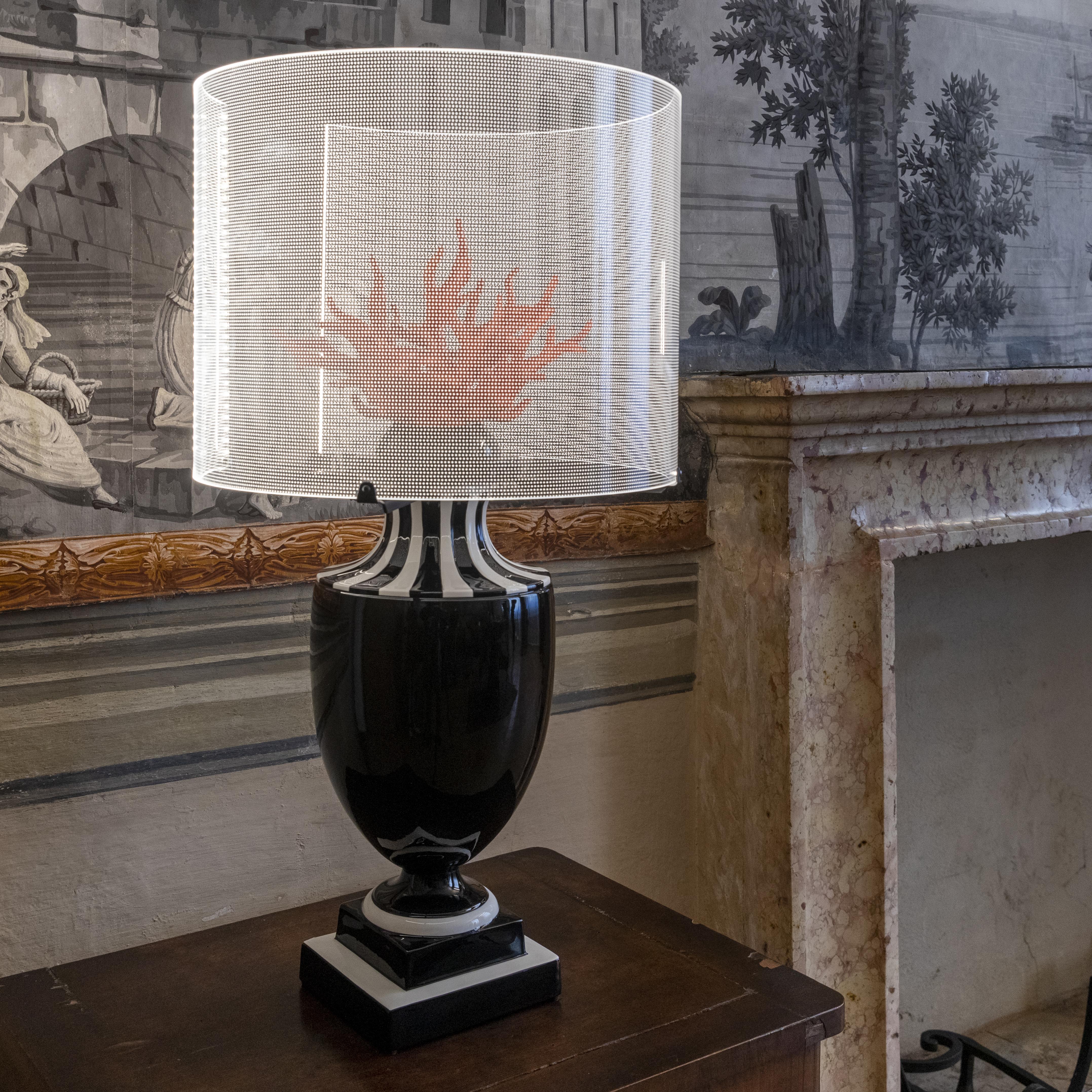 Moderne Lampe à touches Coralli, rayures V en vente