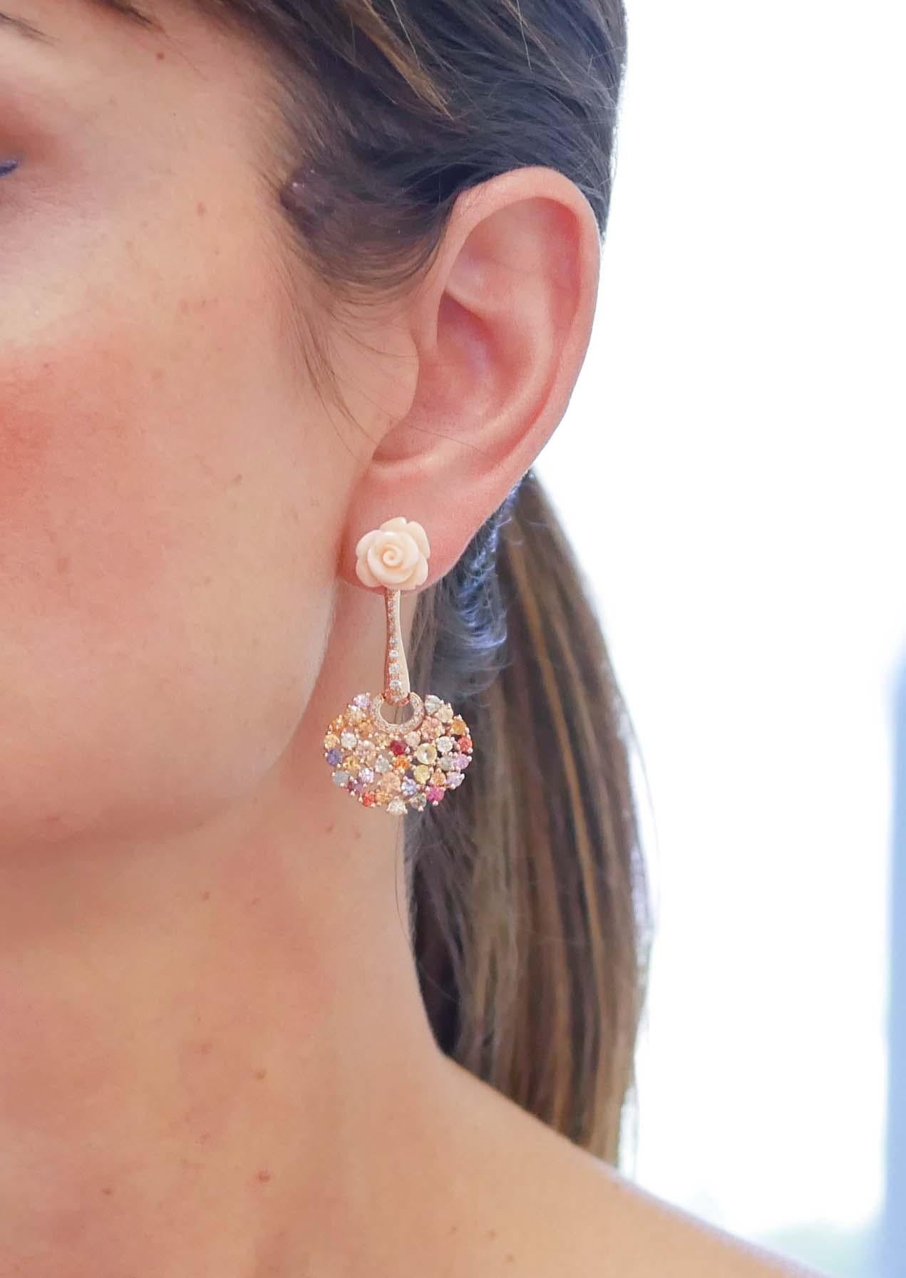 Coral, Multicolor Sapphires, Diamonds, 14 Karat Rose Gold Dangle Earrings In Good Condition In Marcianise, Marcianise (CE)