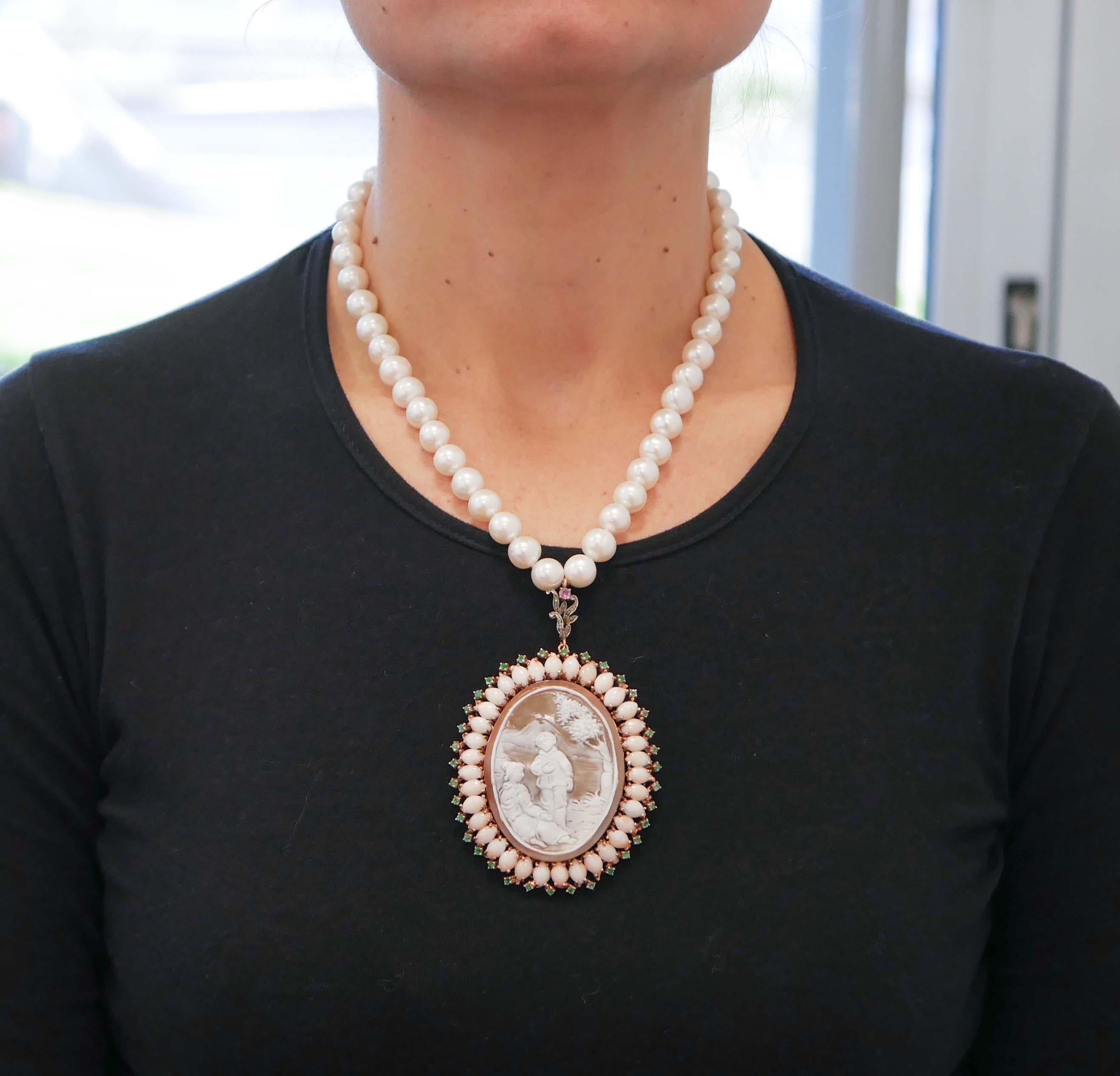 Coral, Pearls, Diamonds, Rubies, Emeralds, Cameo, Rose Gold and Silver Necklace In Good Condition For Sale In Marcianise, Marcianise (CE)