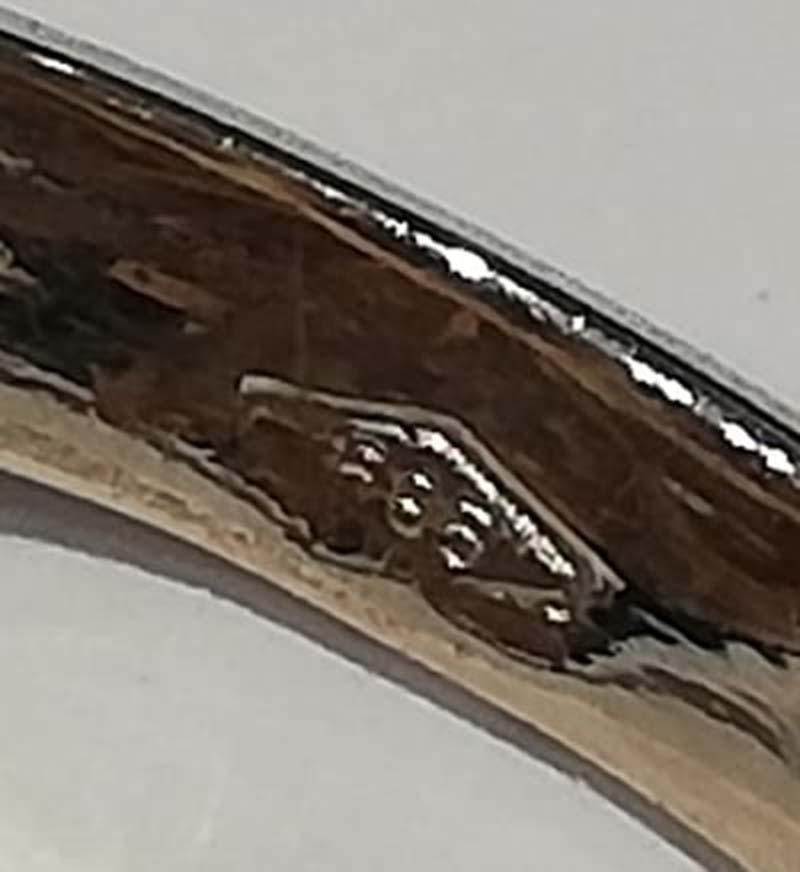 Coralli, diamanti, zaffiri blu, anello Leone in oro bianco 14 carati in vendita 2