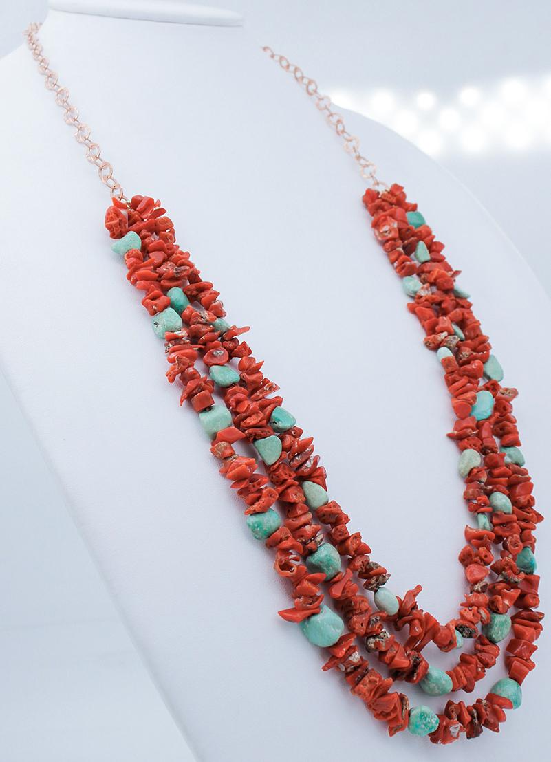 Rétro Collier de corail, turquoise, multibrins en vente