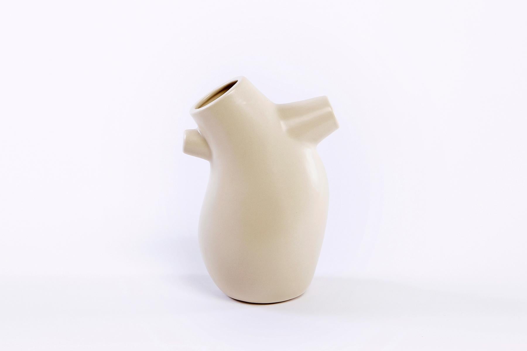 Corazon Coraza Pitcher · Ceramic Black by Anfora - Currently in stock For Sale 3