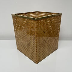 Corbeille a papier en lucite, cannage, laiton style de Christian Dior & G Crespi