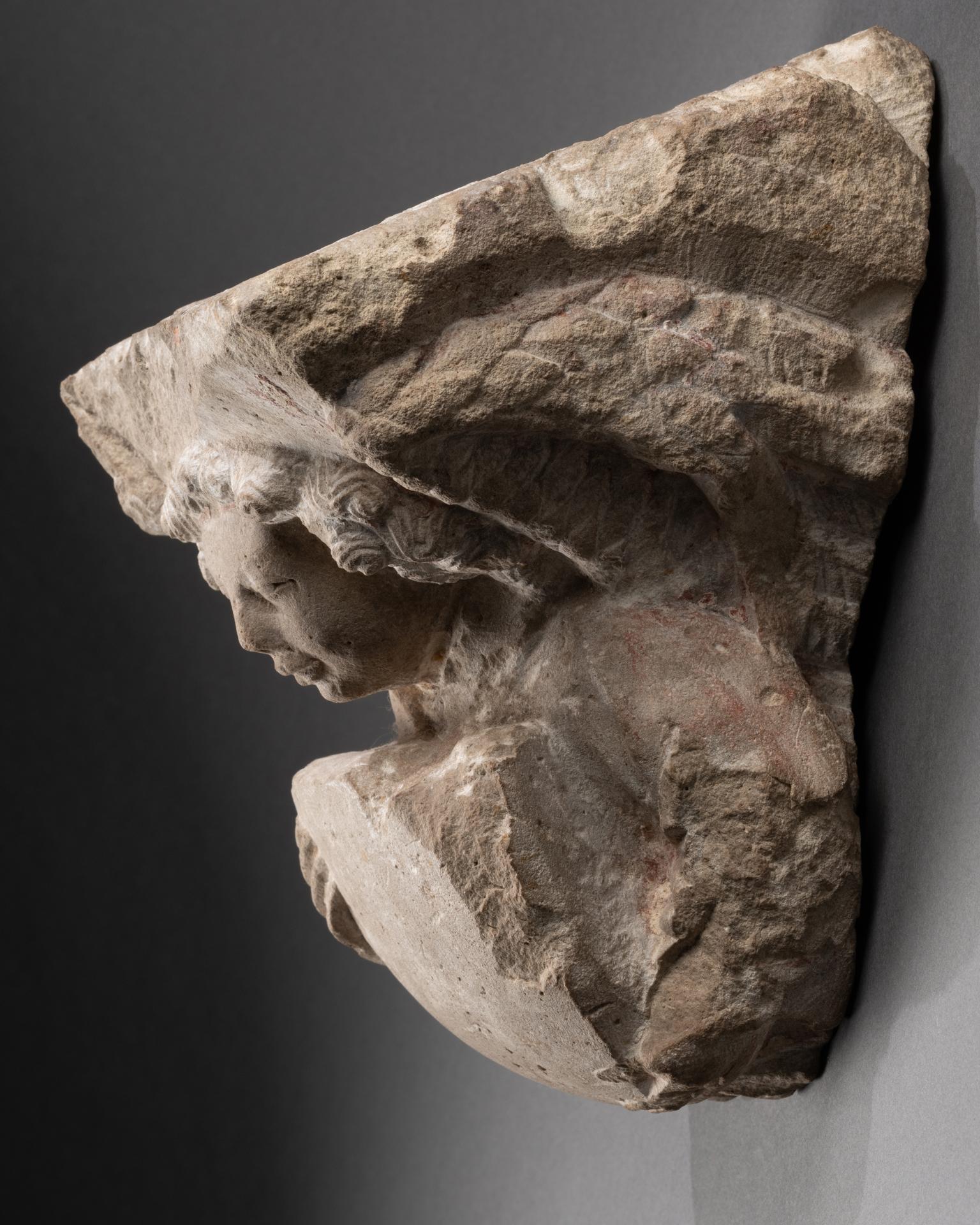 Carved Corbel with an Angel Holding a Shield - Burgundian Netherlands 15th century For Sale