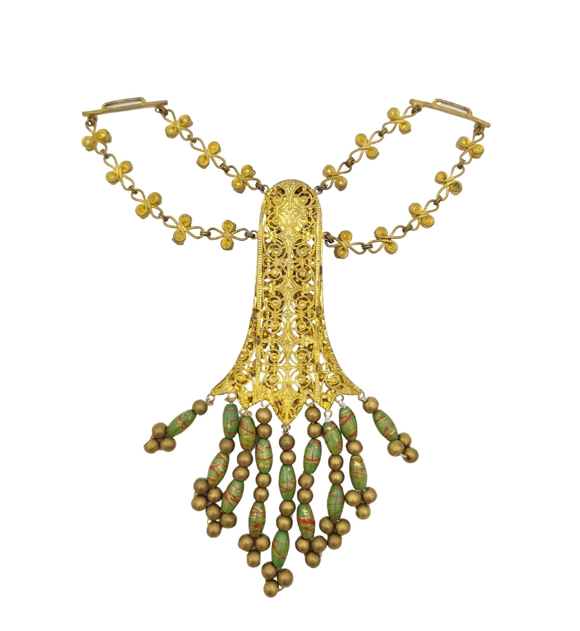 Conjunto de joyas egipcias de strass verde de traje de teatro de ópera Corbella Milano en venta 15