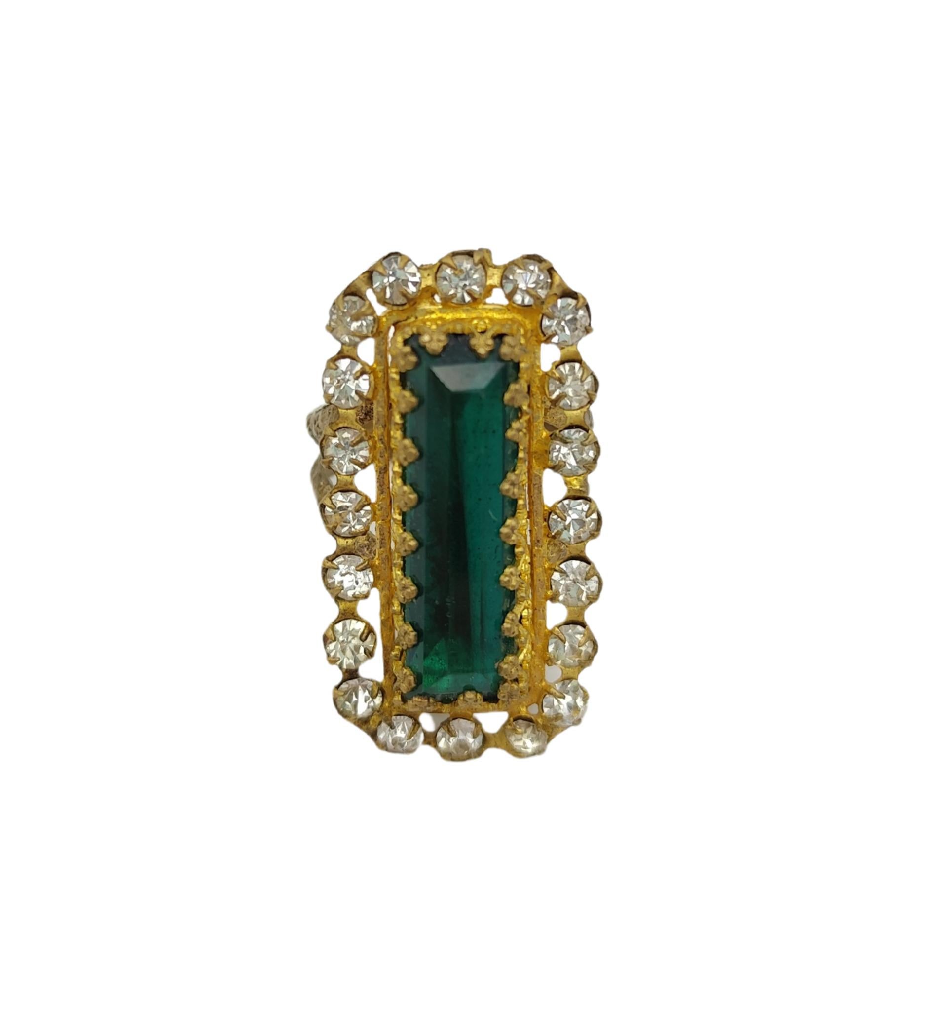 Conjunto de joyas egipcias de strass verde de traje de teatro de ópera Corbella Milano en venta 16