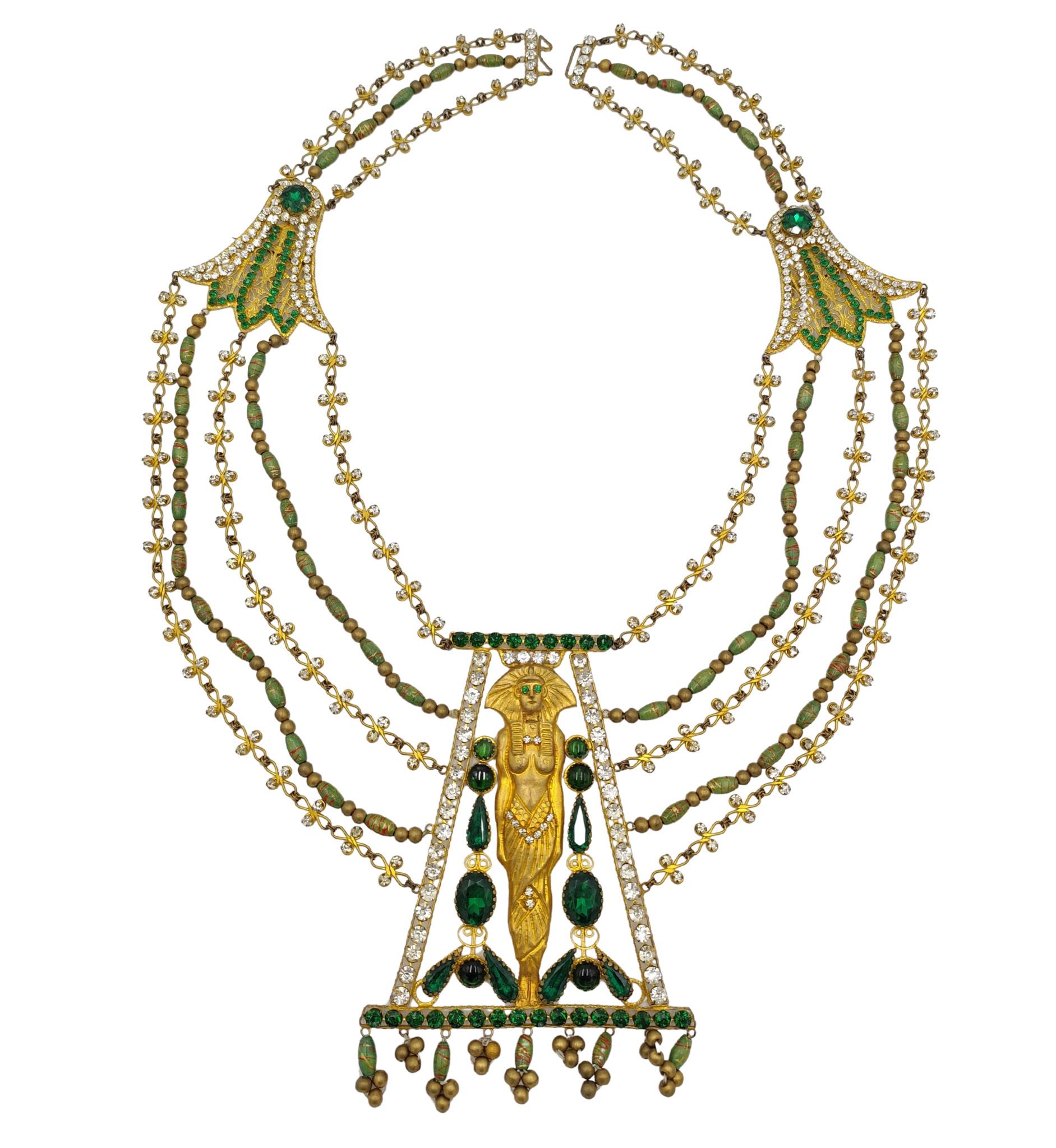 Conjunto de joyas egipcias de strass verde de traje de teatro de ópera Corbella Milano en venta 4