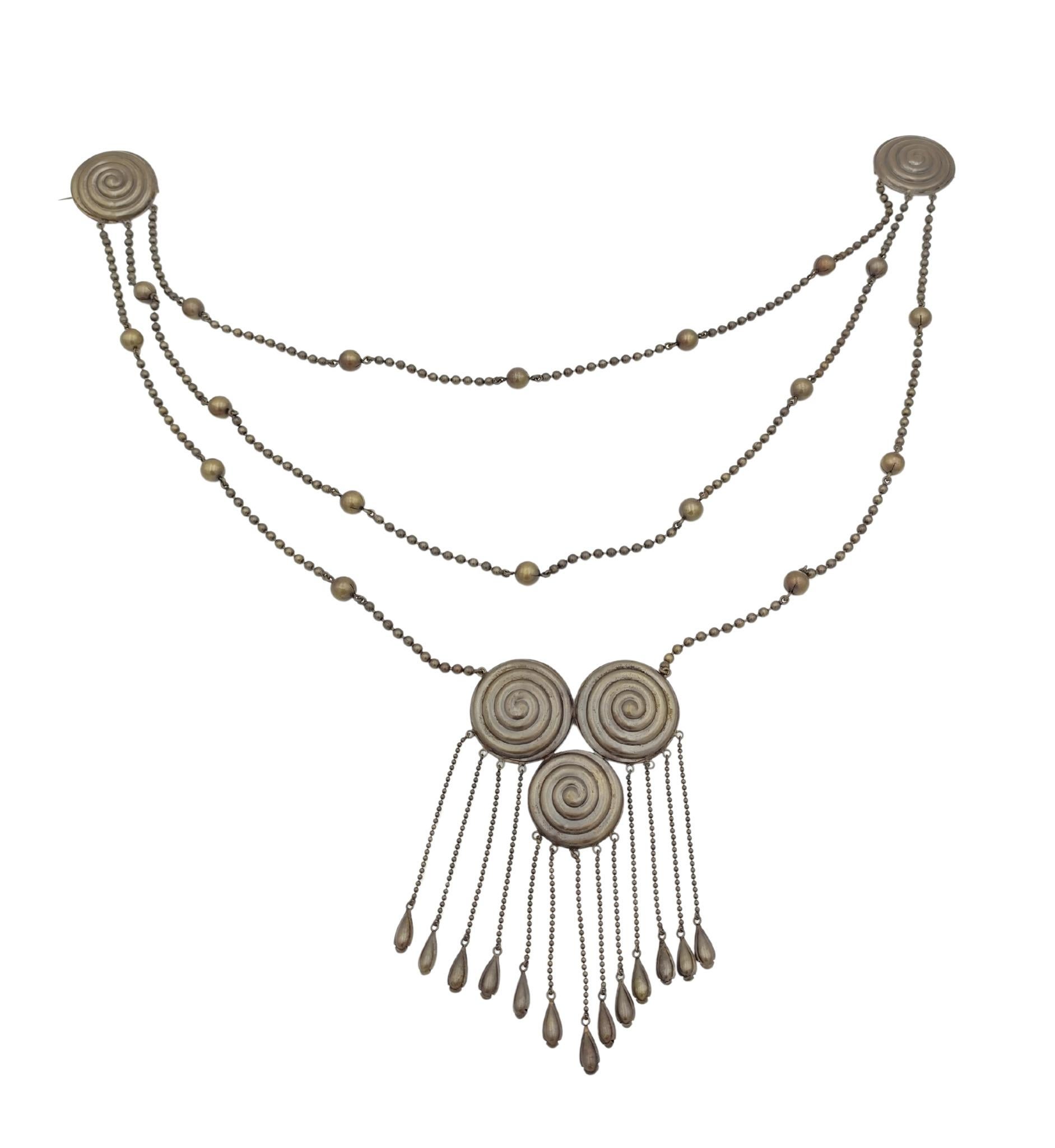 Conjunto de joyería de metal plateado de traje de teatro de ópera Corbella Milano en venta 3