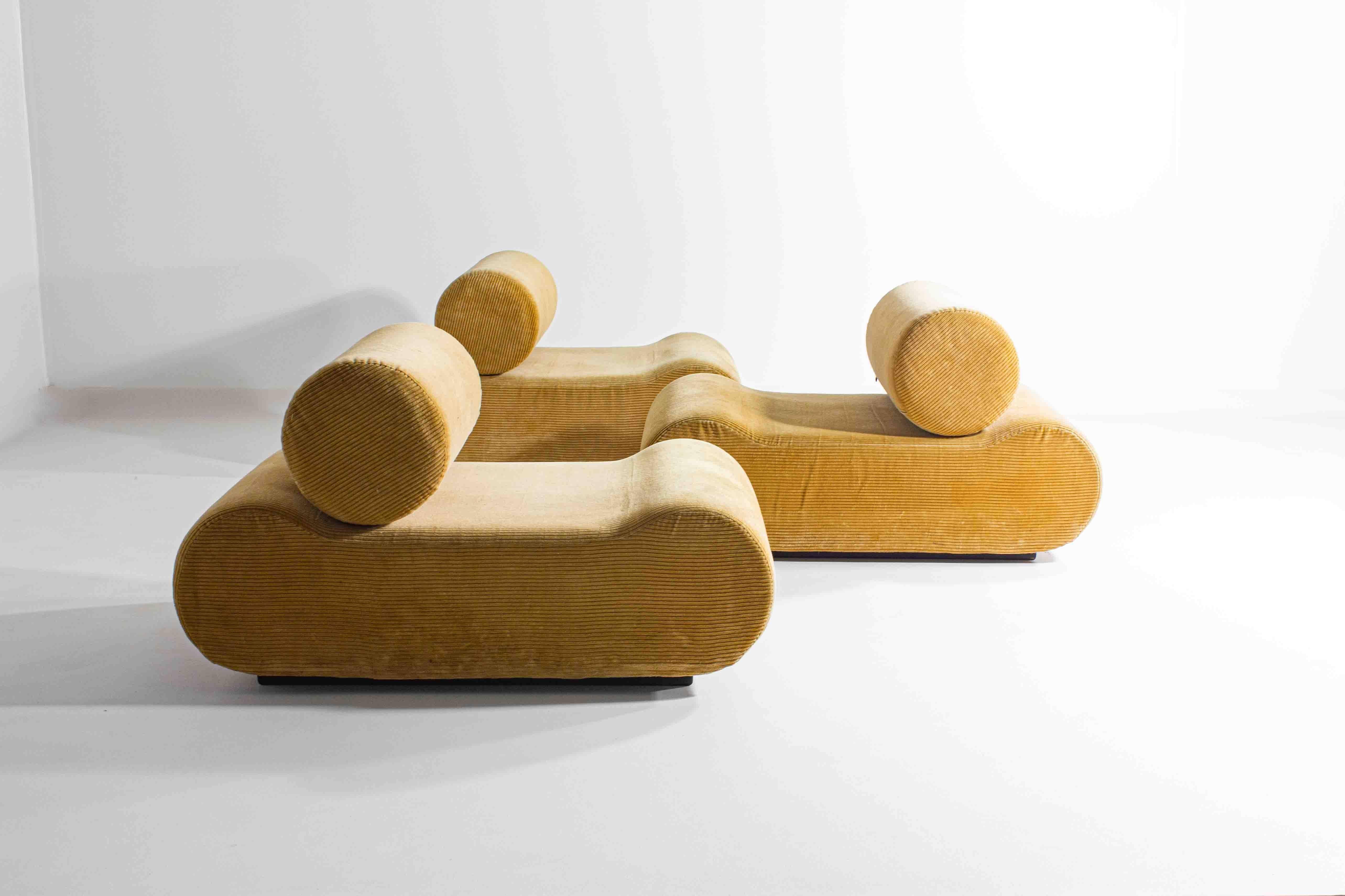 Discover the “Corbi” Sofa by Klaus Uredat for Cor Trio, a modular marvel of 1969. Its playful modules, clad in the original Naples yellow velour fabric, offer different configurations to match your space and style. The fun interplay of cylindrical