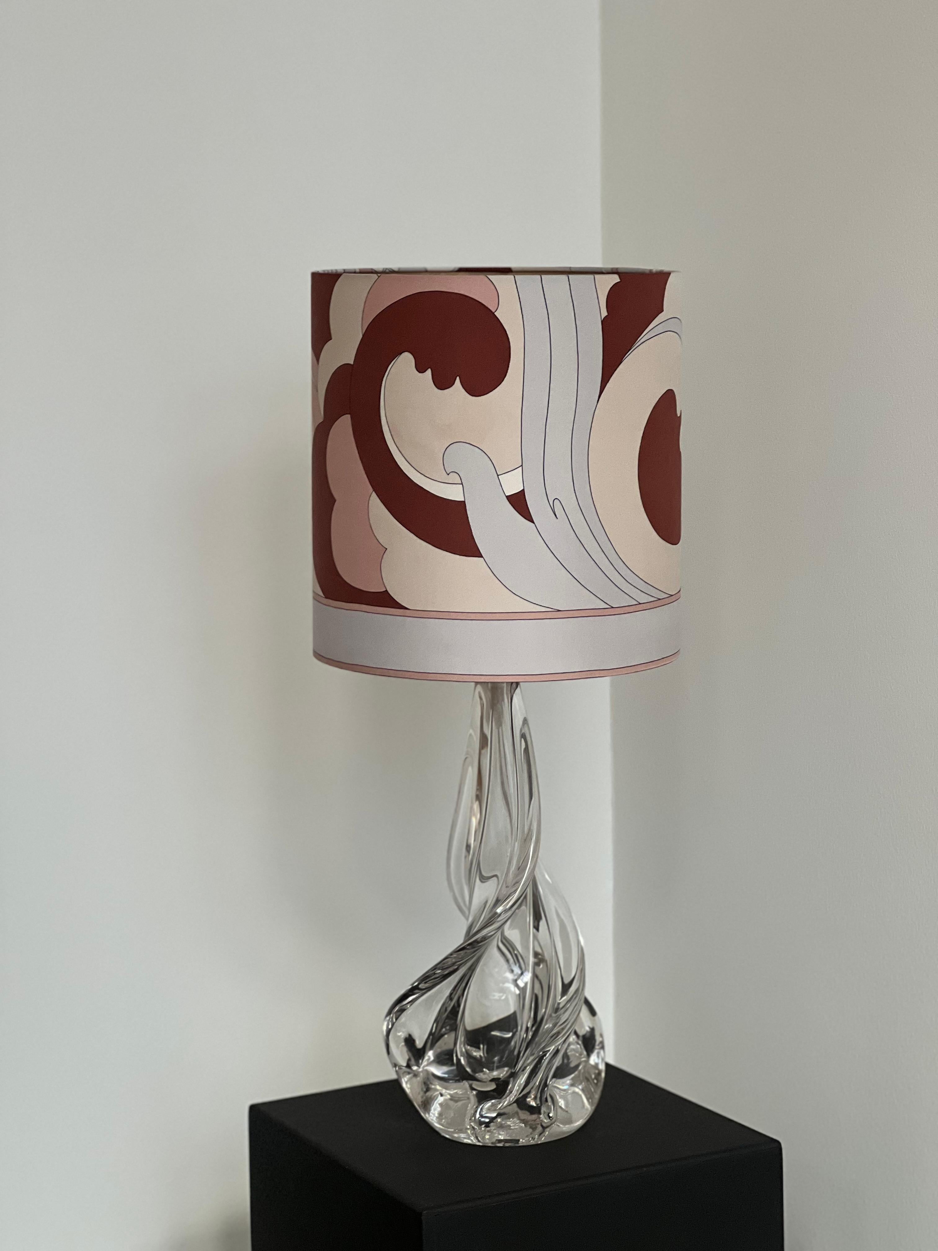 Tedesco Lampada da tavolo a batteria JB Saint Louis  Con paralume in seta Vintage Pucci Col. MOP in vendita