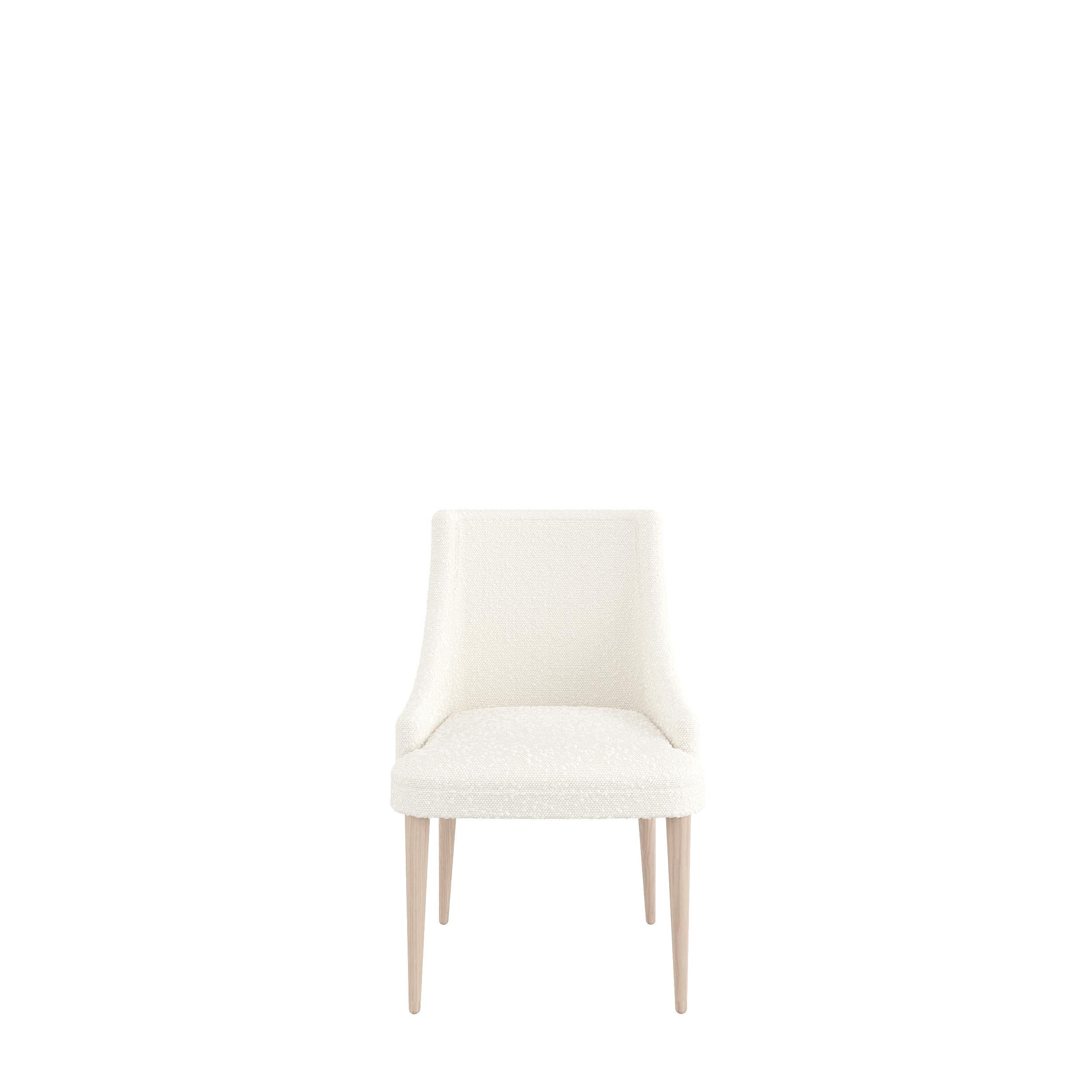 Elegant and timeless design, the CORDOBA  chair is very comfortable and engaging, suitable for contemporary spaces.
Cordoba is available to order in fabric, eco-leather, natural leathers or COM. The legs can be in wood, lacquered or covered in