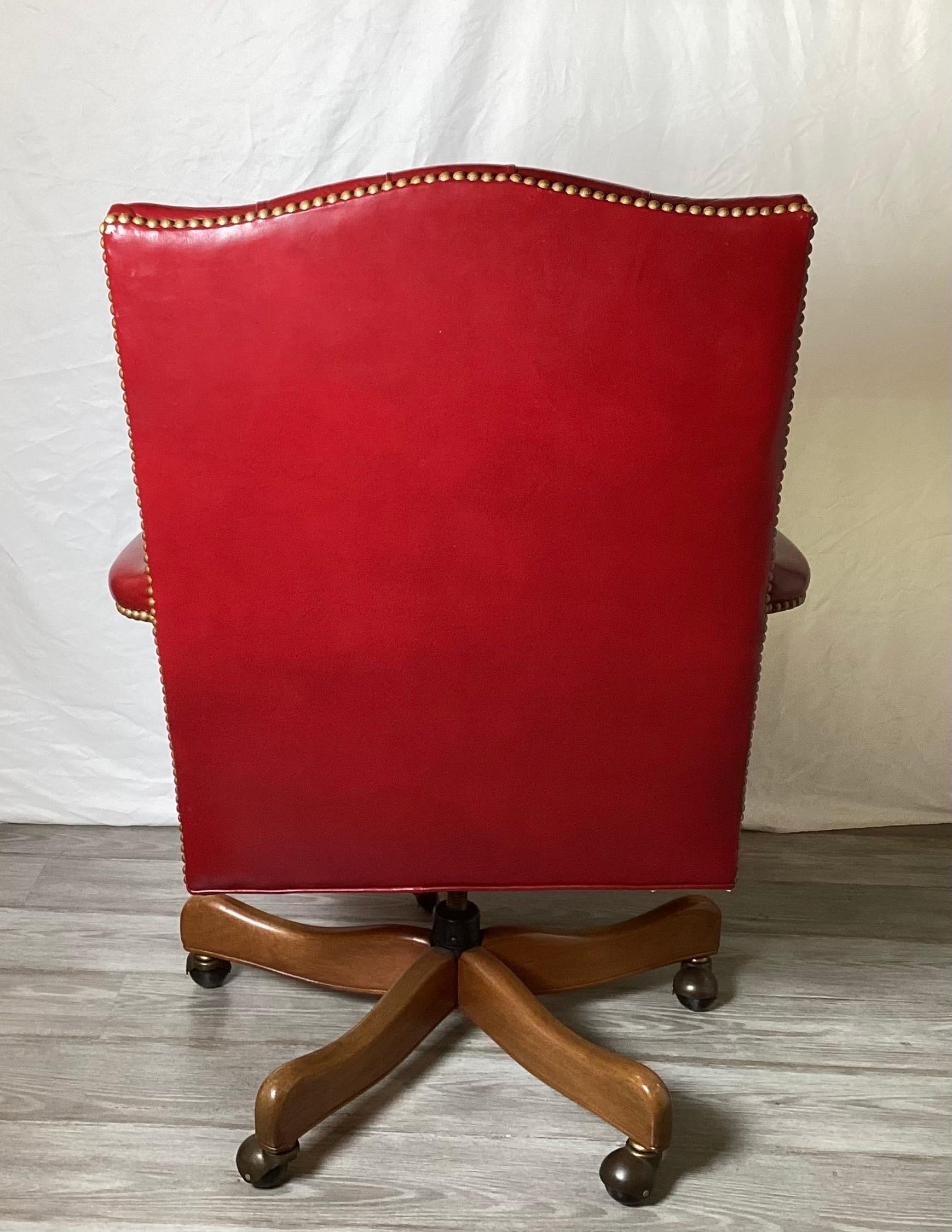Silla de oficina de piel cordobesa acolchada by Hancock & Moore colonial estadounidense en venta