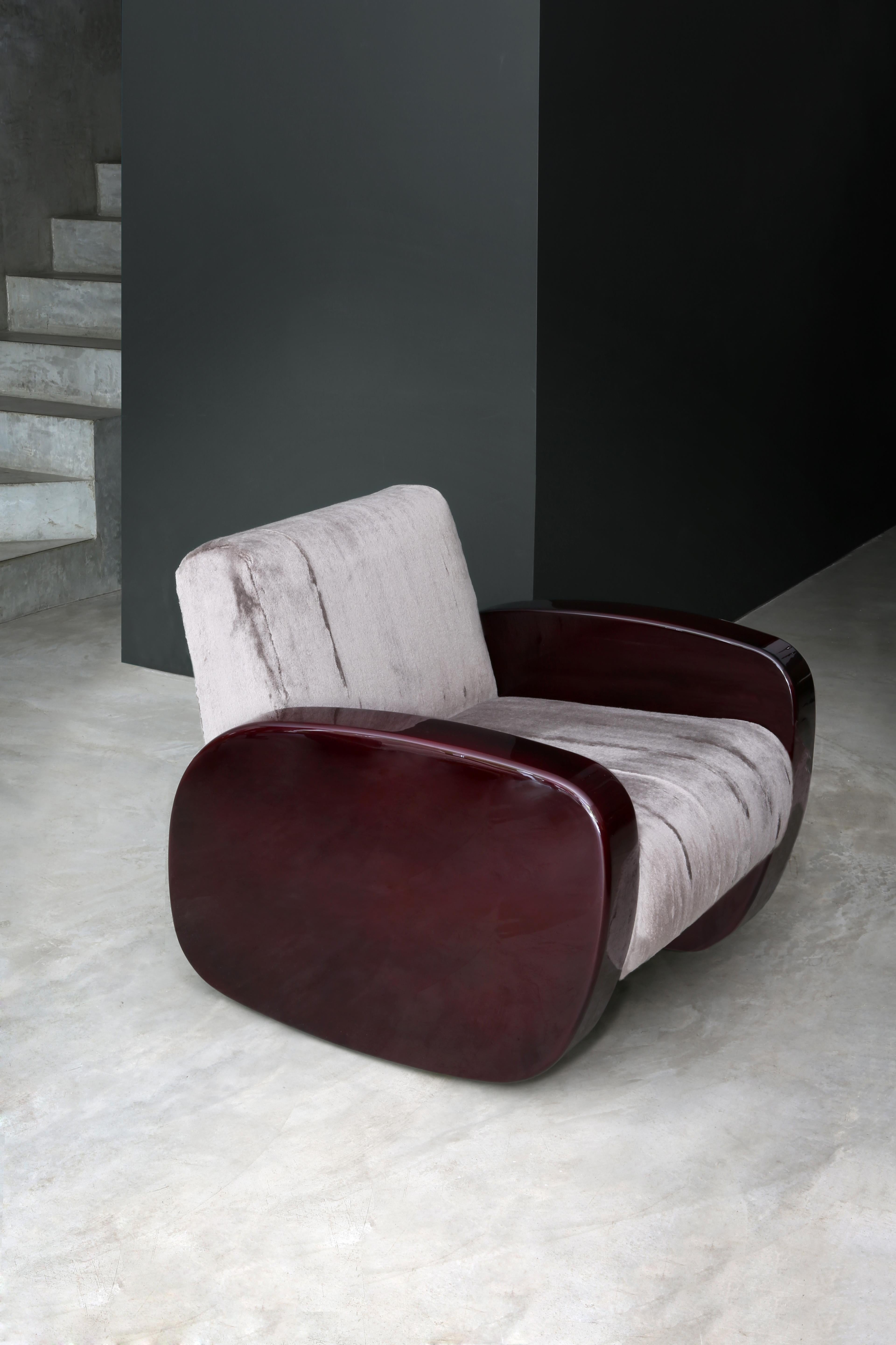 Apoyabrazos de piel color burdeos y sillón de lana beige claro by Casa Casati en Nuevo estado para la venta en Geneve, CH