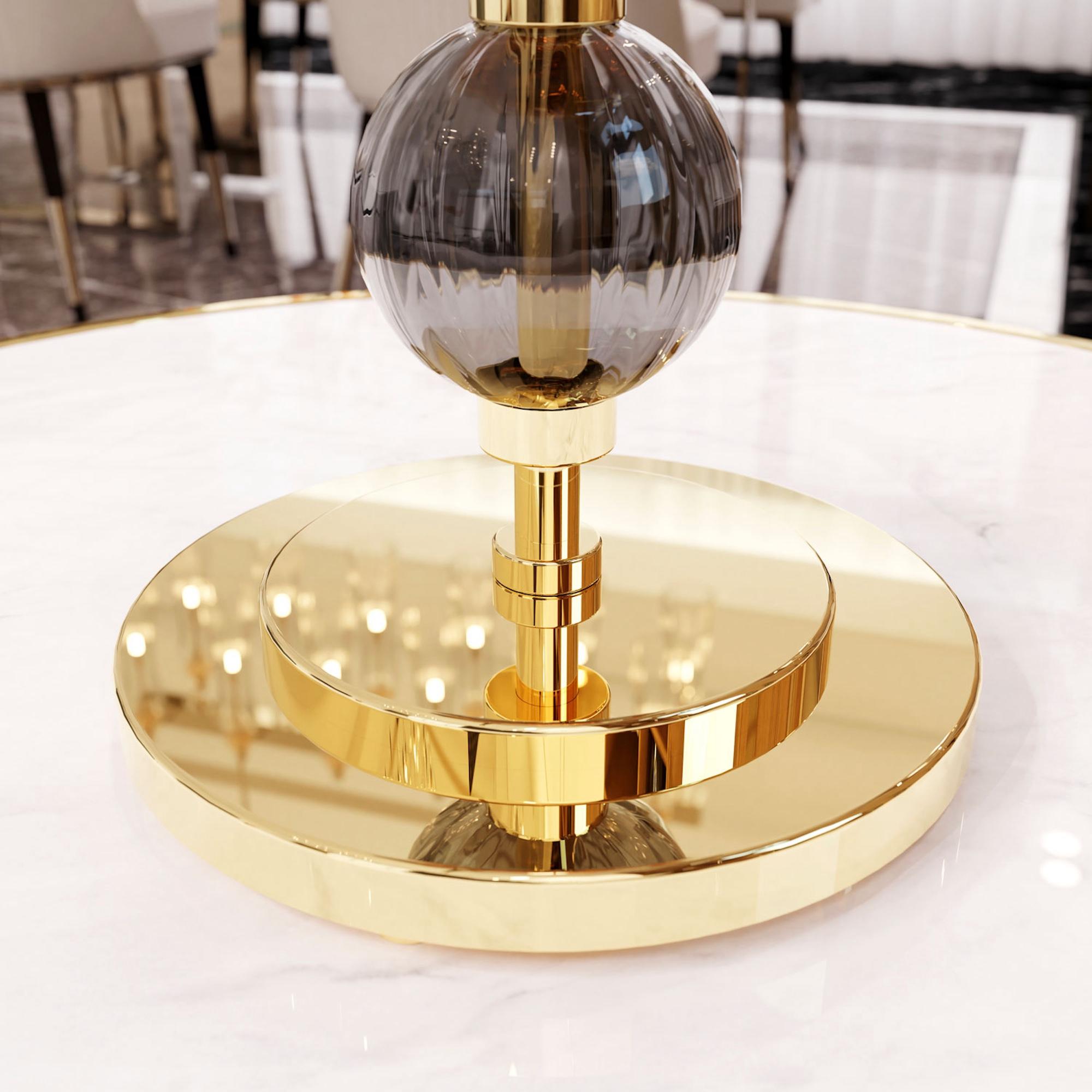 CORELLI Handgefertigte Muranoglas Tischlampe Moderne Formen (Italian) im Angebot