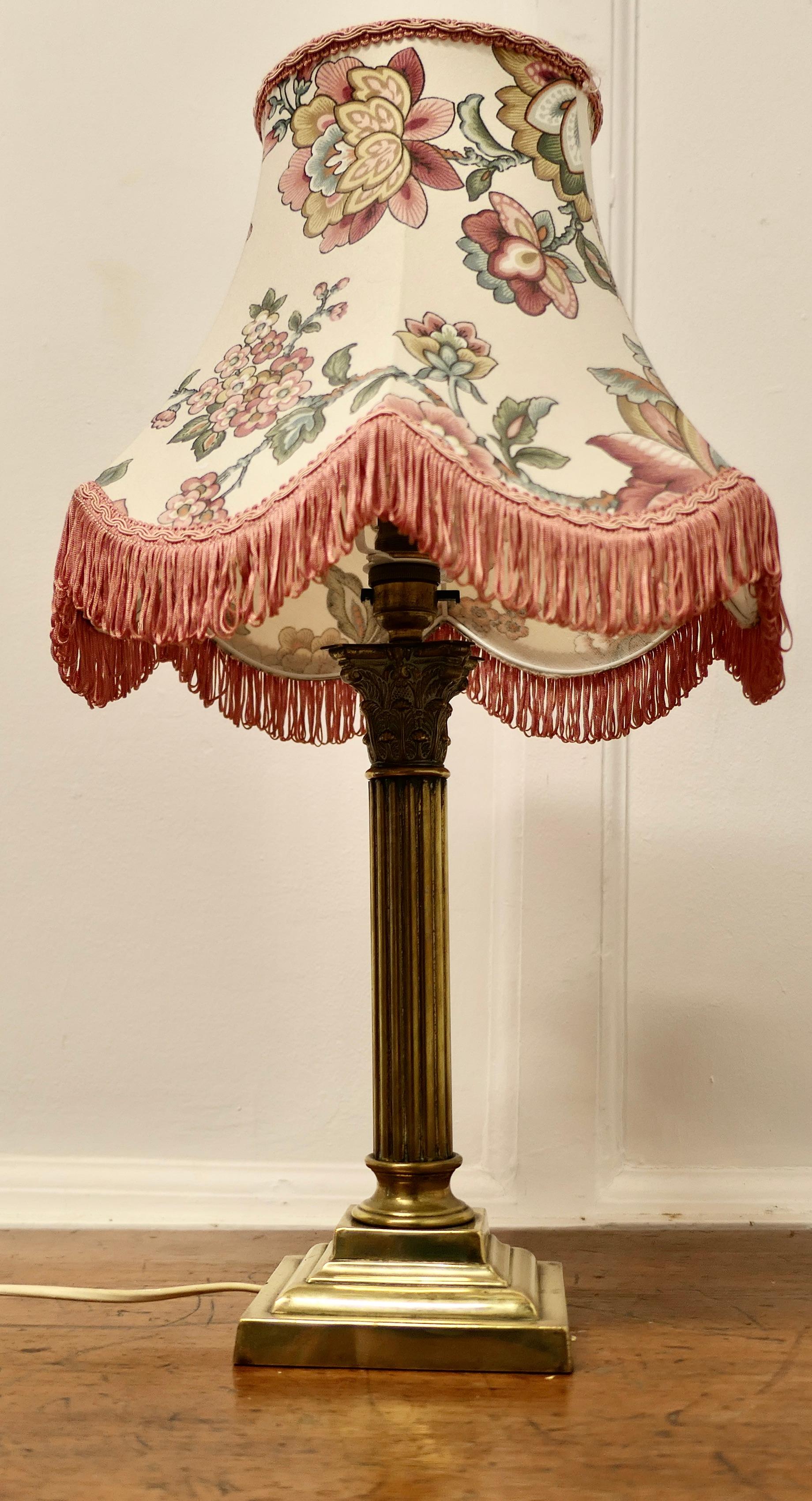 Early 20th Century Corinthian Column Brass Table Lamp with Scalloped Linen Shade    For Sale