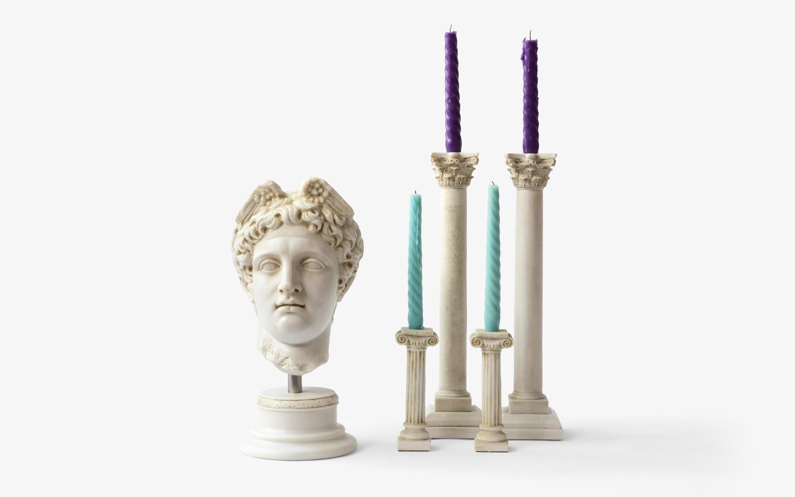 Korinthischer Säulen-Kerzenhalter 'Set von 2' Kompositionsstatue aus Marmor pulverbeschichtetem Marmor (Türkisch) im Angebot