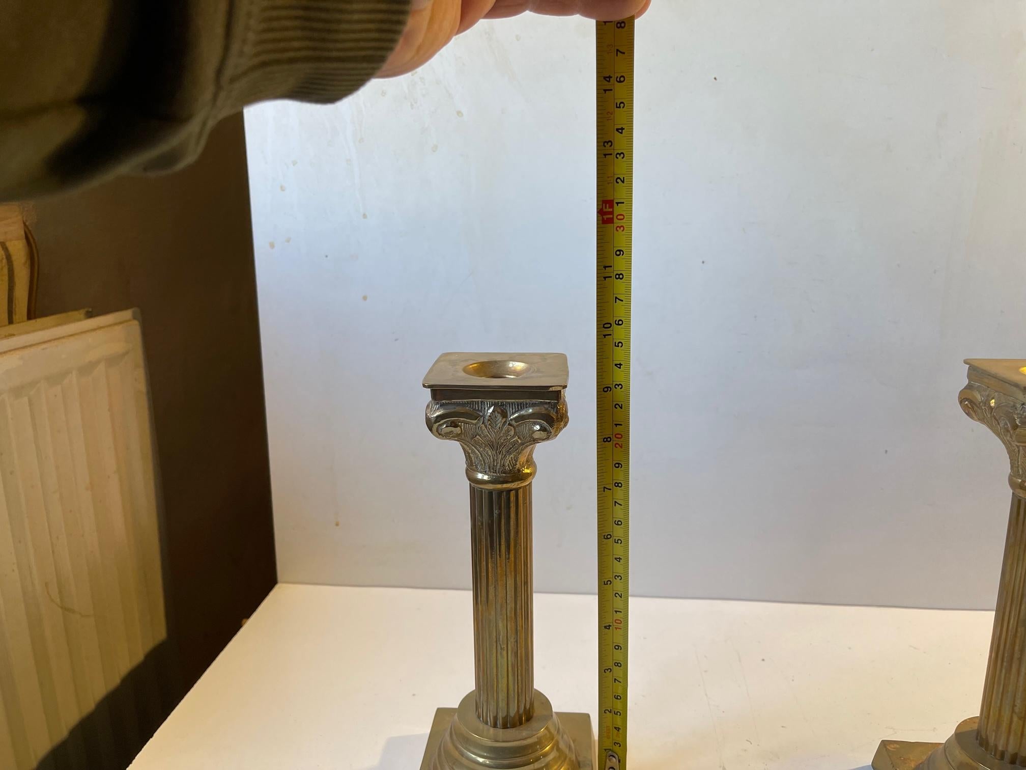 Corinthian Column Candlesticks in Brass In Good Condition For Sale In Esbjerg, DK