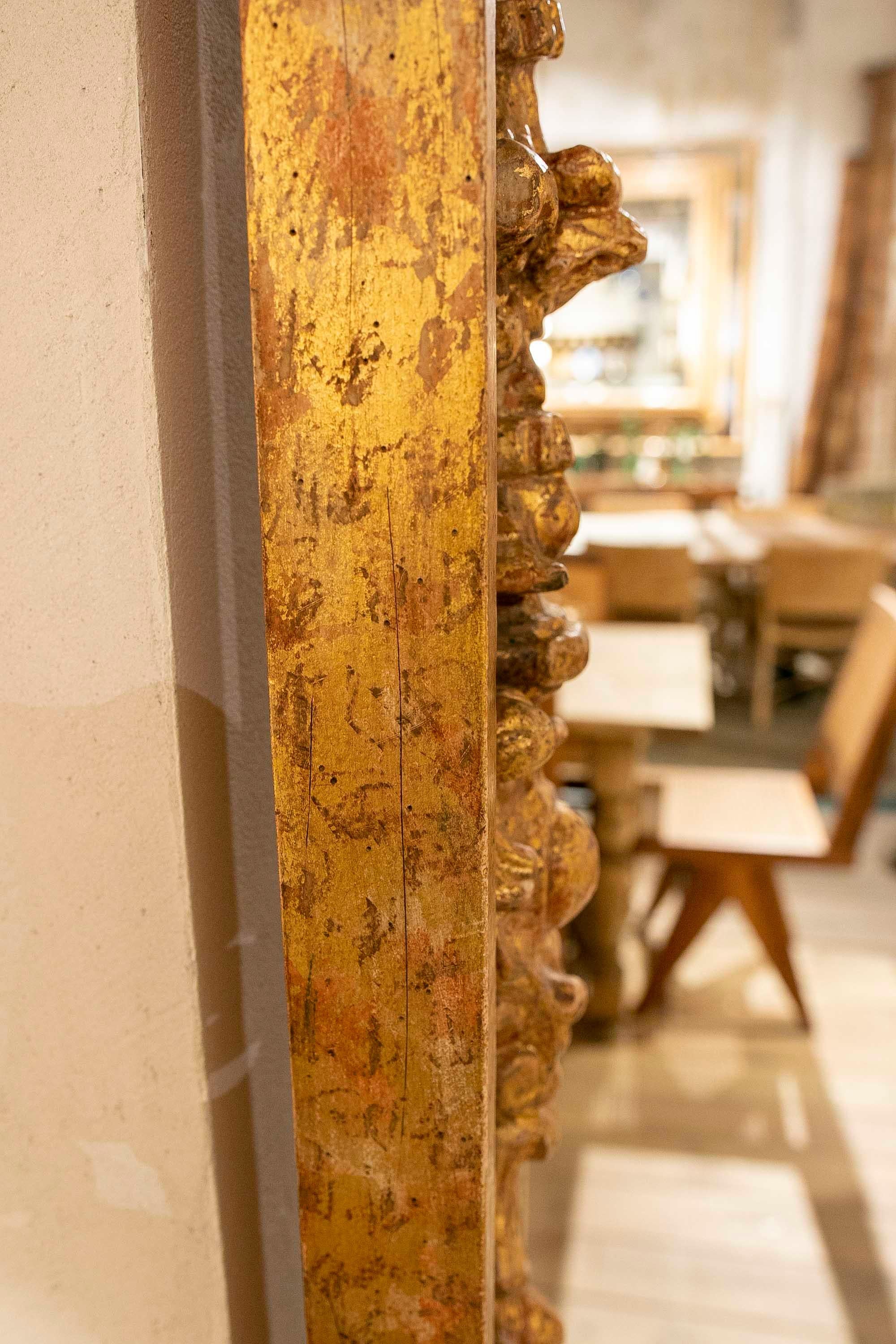 Corinthian Hand-Painted  Pilaster Carved in Wood  For Sale 10
