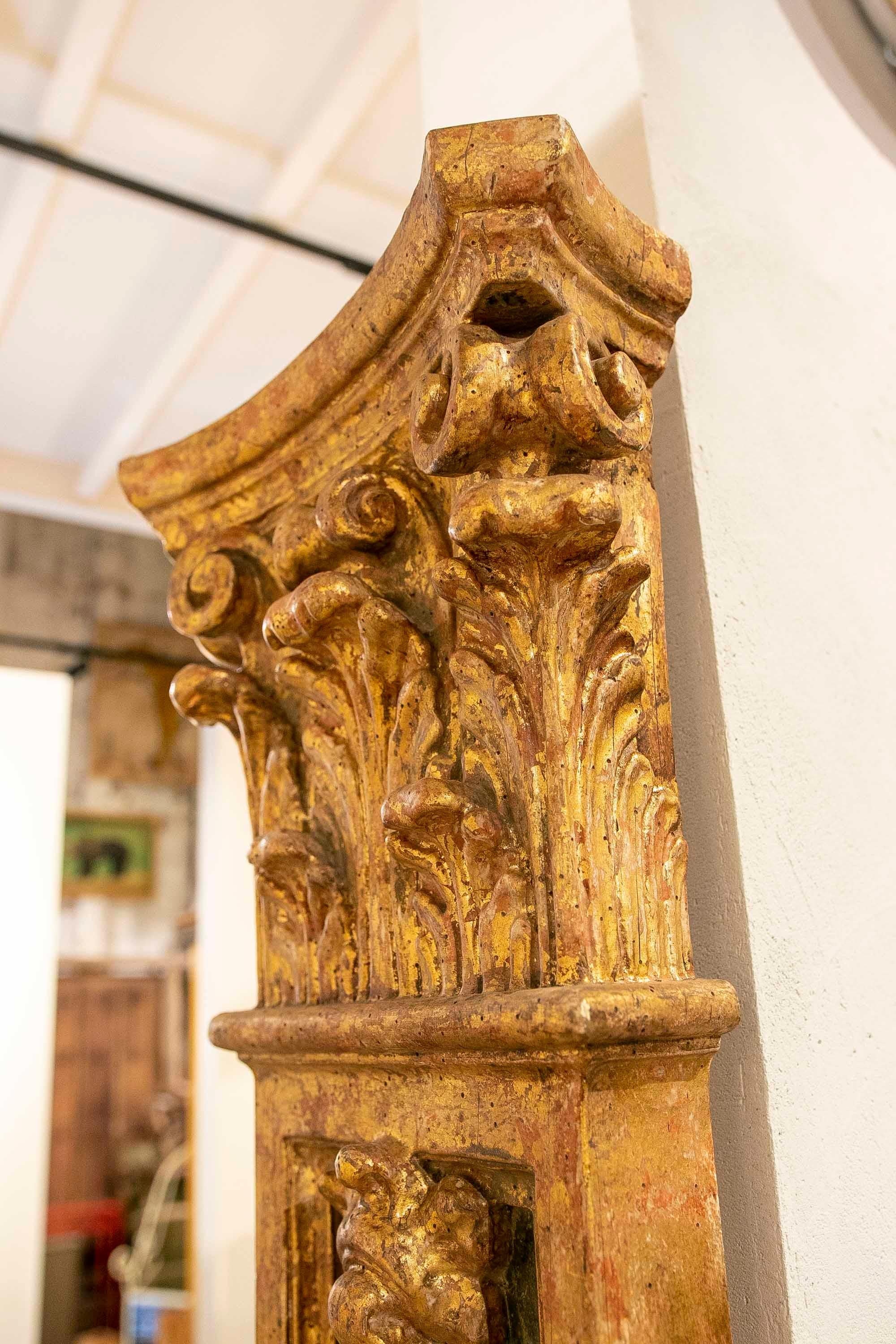 Contemporary Corinthian Hand-Painted  Pilaster Carved in Wood  For Sale