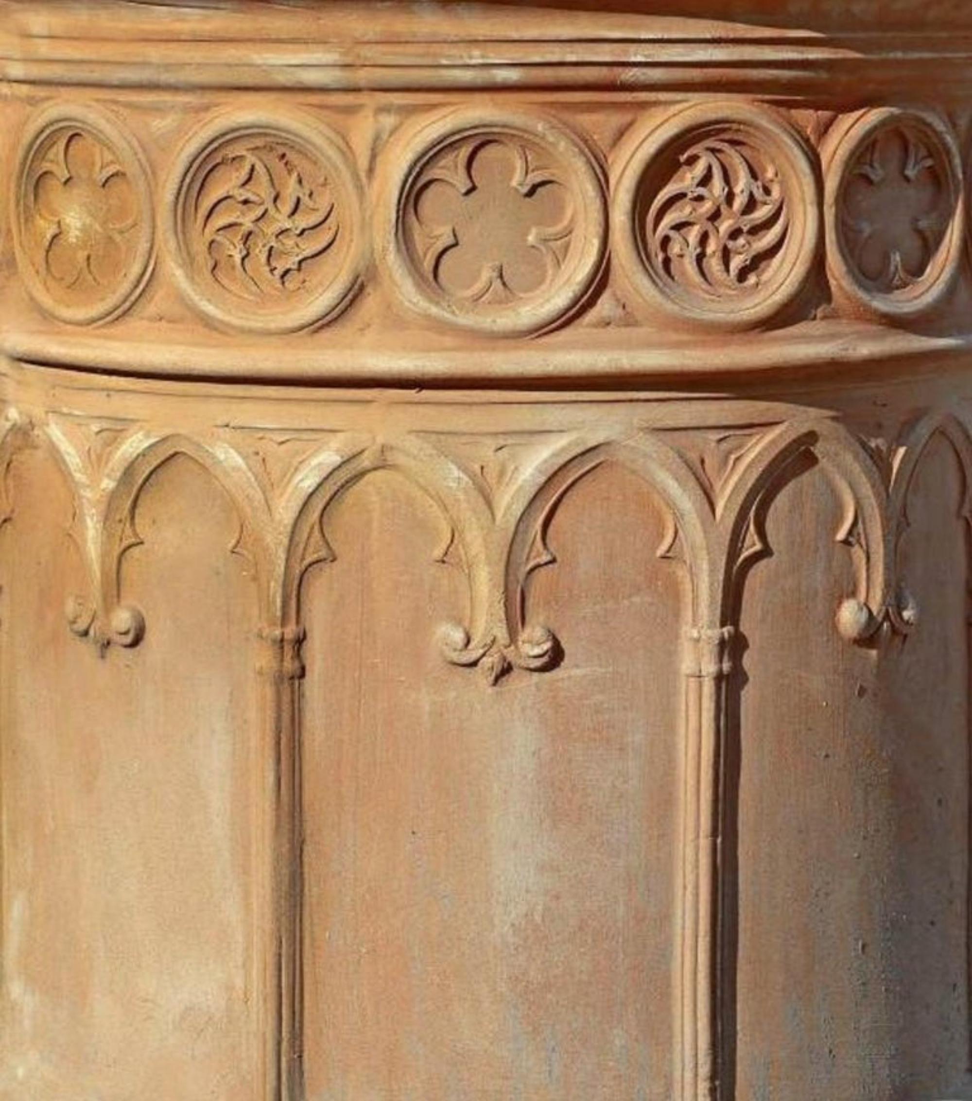 italien Vase corinthien, terre cuite toscane, 20ème siècle en vente