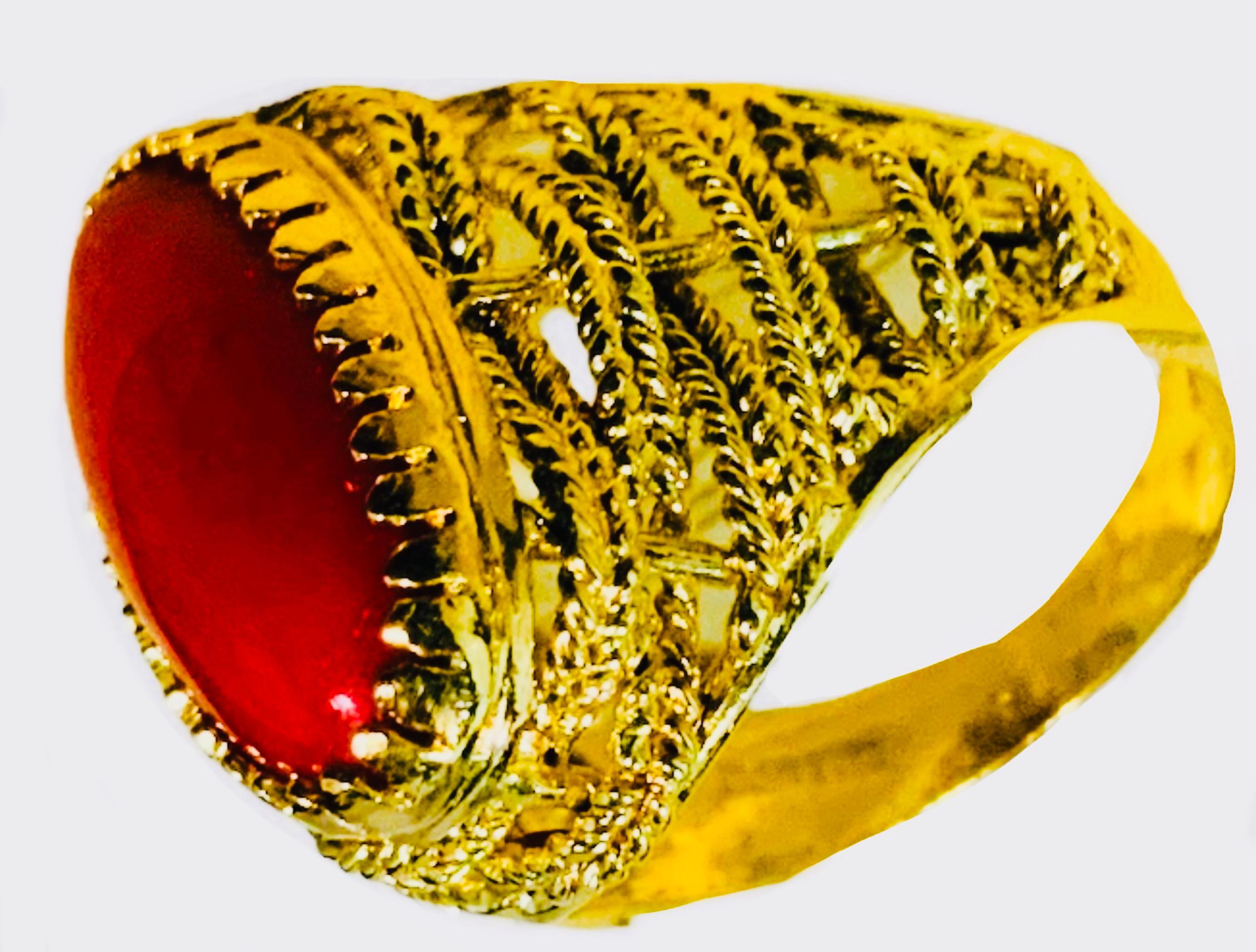 Corletto 18K Yellow Gold Coral Cocktail Ring For Sale 4