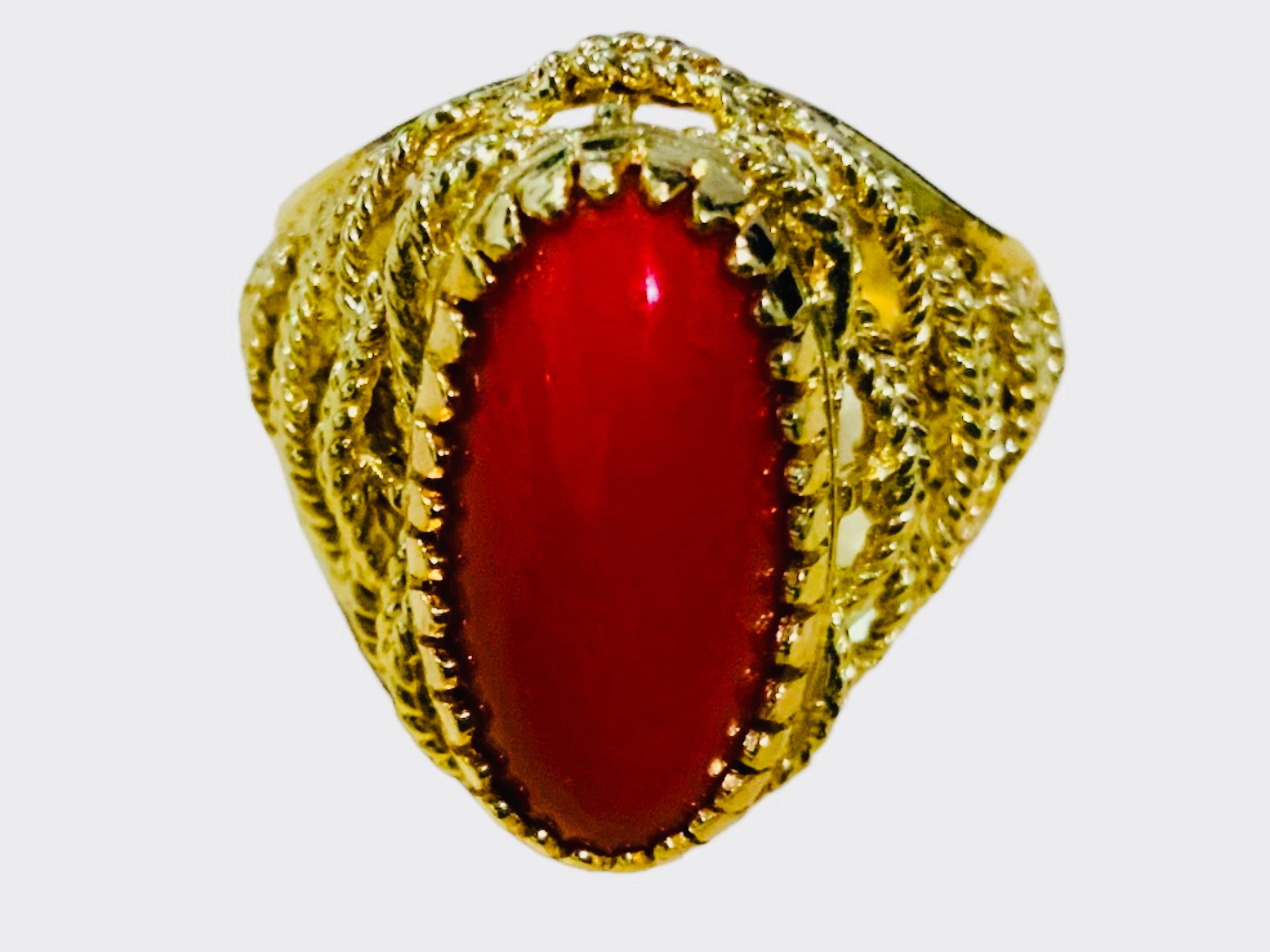 Corletto 18K Yellow Gold Coral Cocktail Ring For Sale 5