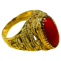 Vintage Corletto 18K Yellow Gold Coral Cocktail Ring