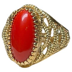 Corletto 18K Yellow Gold Coral Cocktail Ring