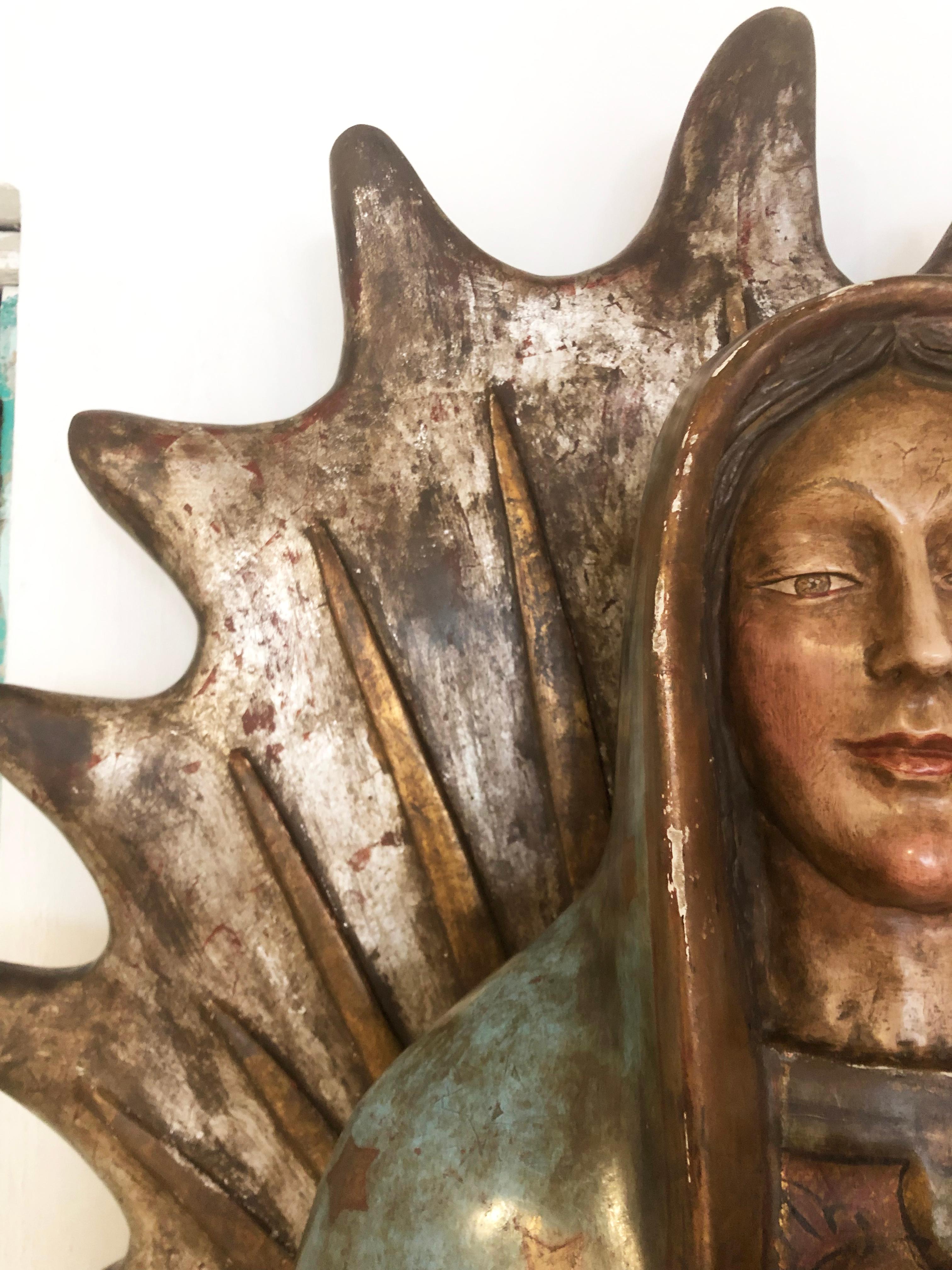 Kornstahl-Paste-Skulptur unserer Dame von Guadalupe, gefunden in Mexiko, um 1900 (Mexikanisch) im Angebot