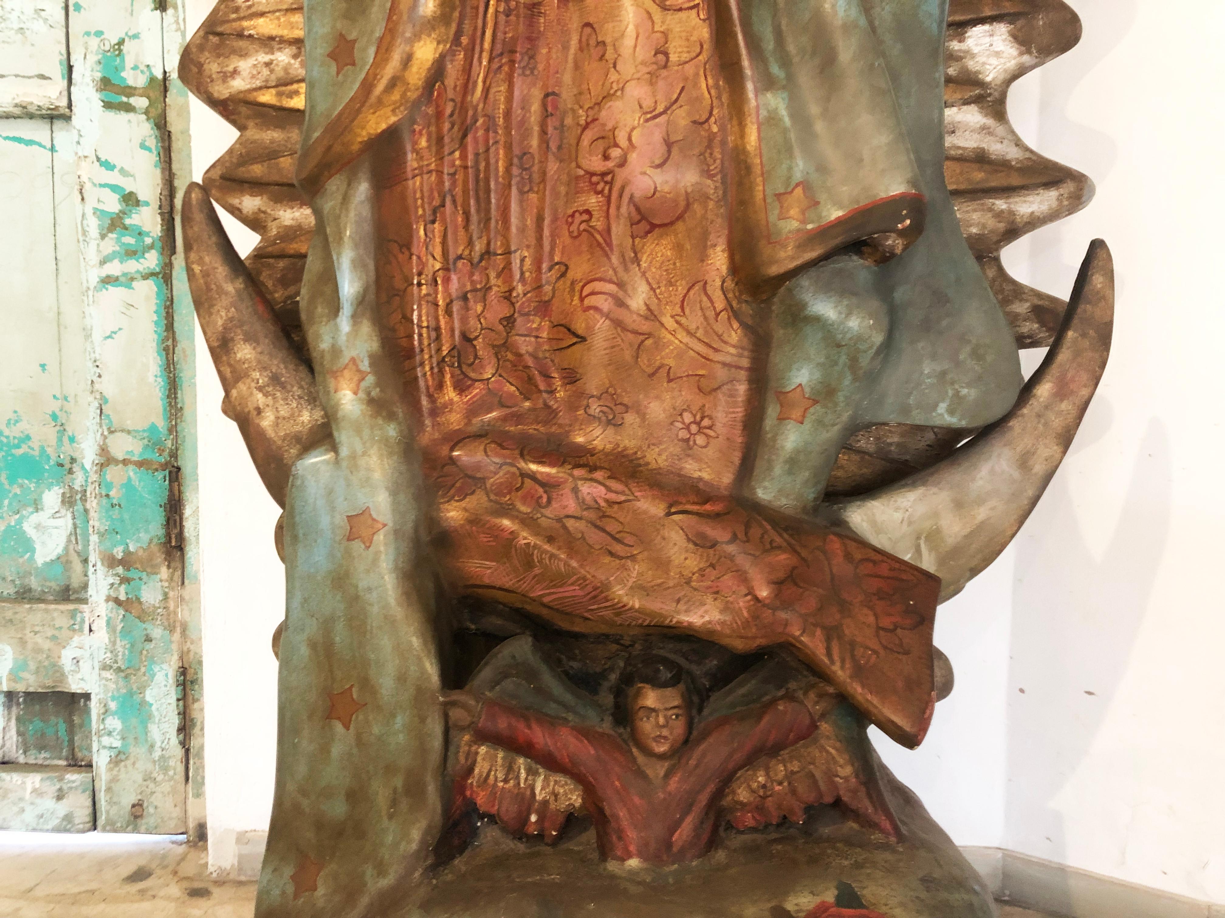 Kornstahl-Paste-Skulptur unserer Dame von Guadalupe, gefunden in Mexiko, um 1900 (Handgefertigt) im Angebot