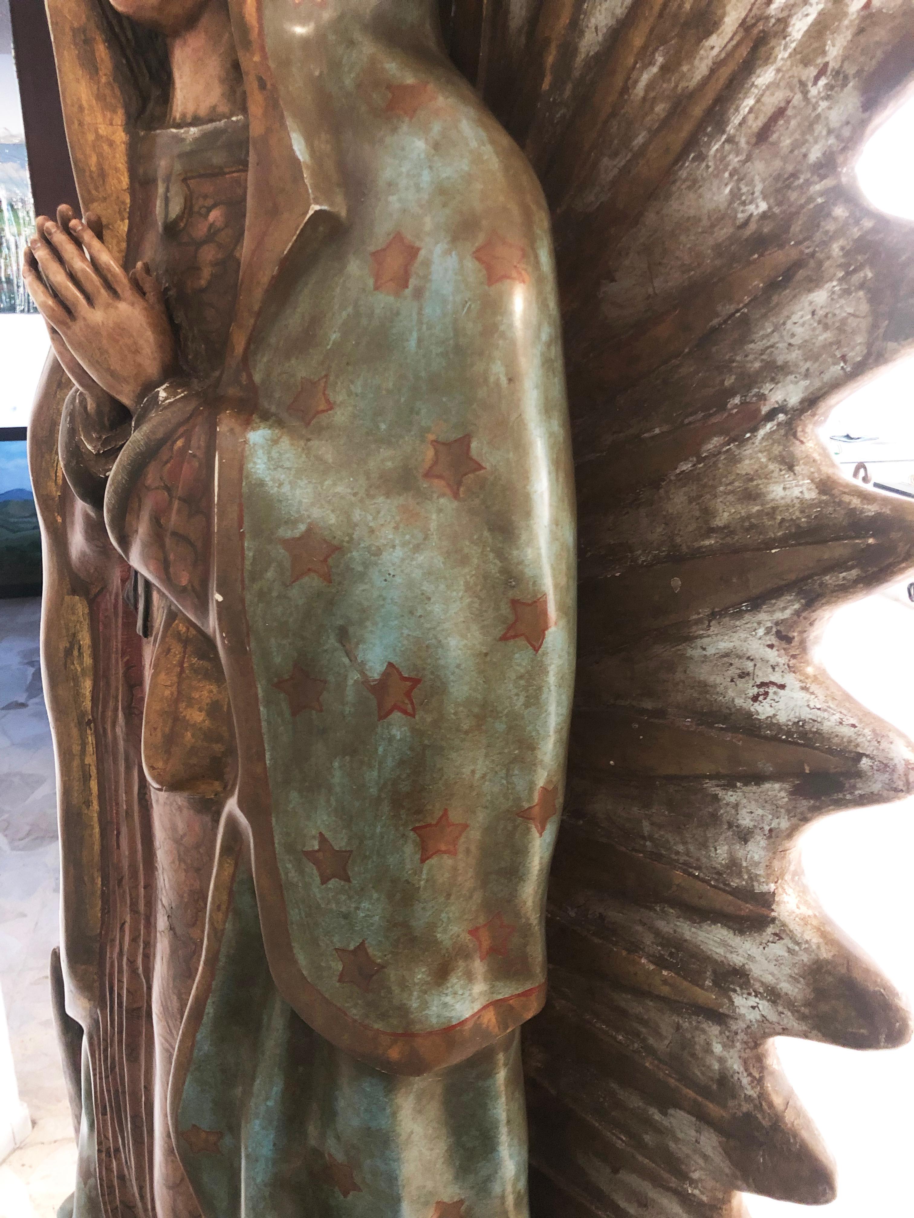 Kornstahl-Paste-Skulptur unserer Dame von Guadalupe, gefunden in Mexiko, um 1900 im Angebot 1