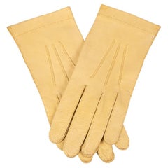 Vintage Corn Yellow Subtly Crackled Smooth Leather Gloves with Seam Detailing, c. 1970s