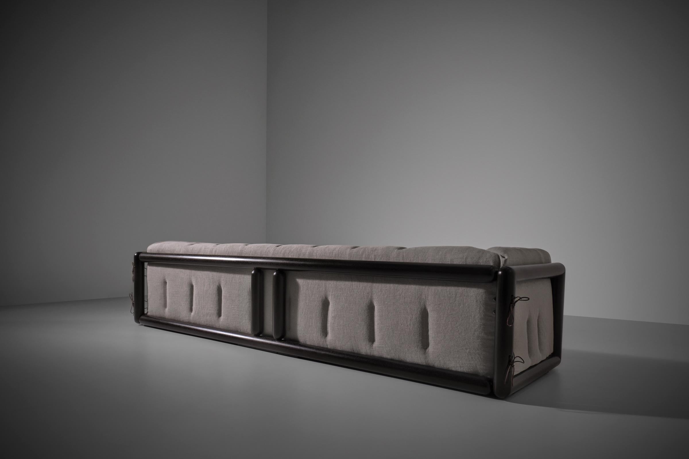 Italian Cornaro sofa by Carlo Scarpa for Simon Gavina, Italy 1973 For Sale