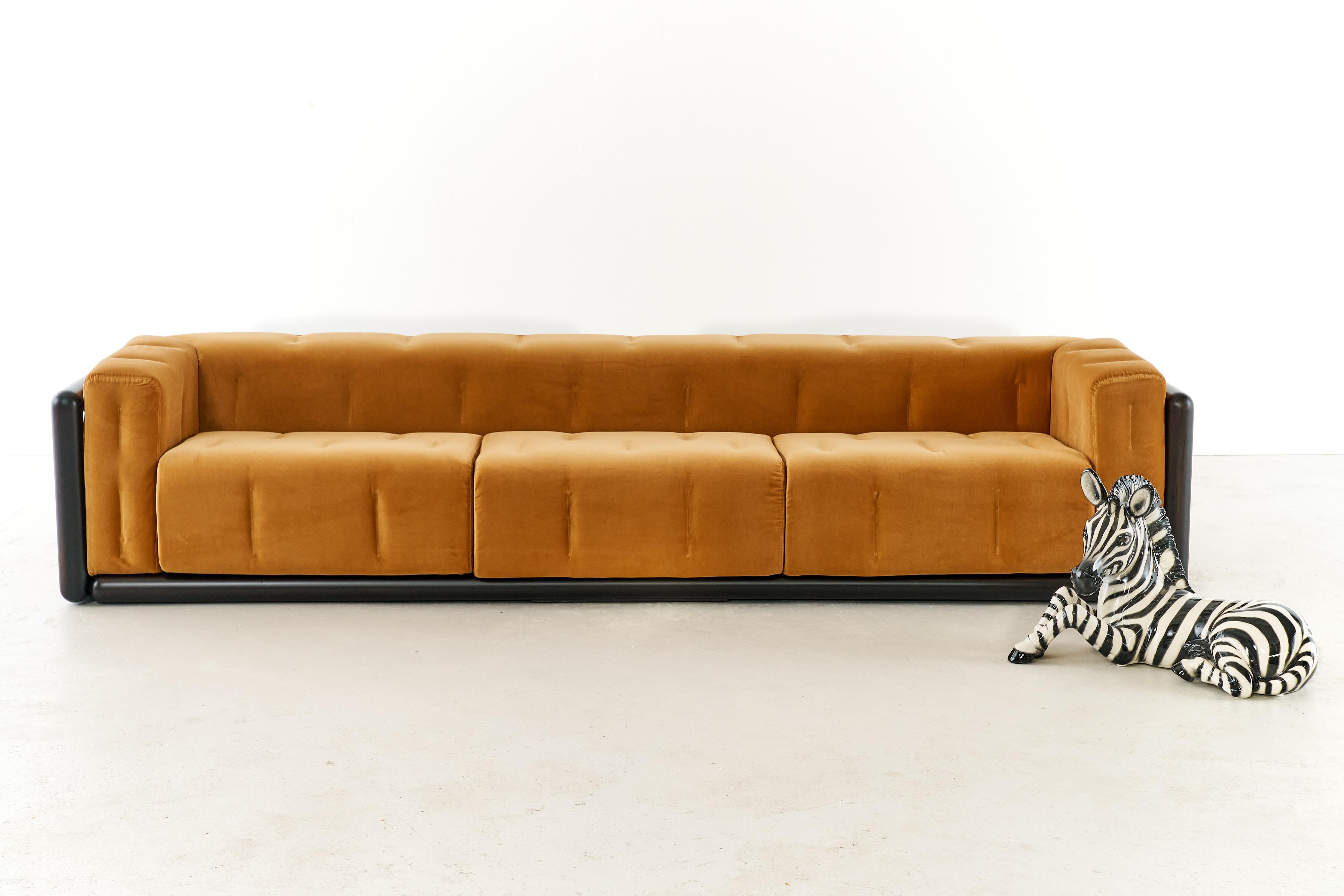 Mid-Century Modern Cornaro Sofa by Carlo Scarpa for Studio Simon, Italy, 1973 For Sale